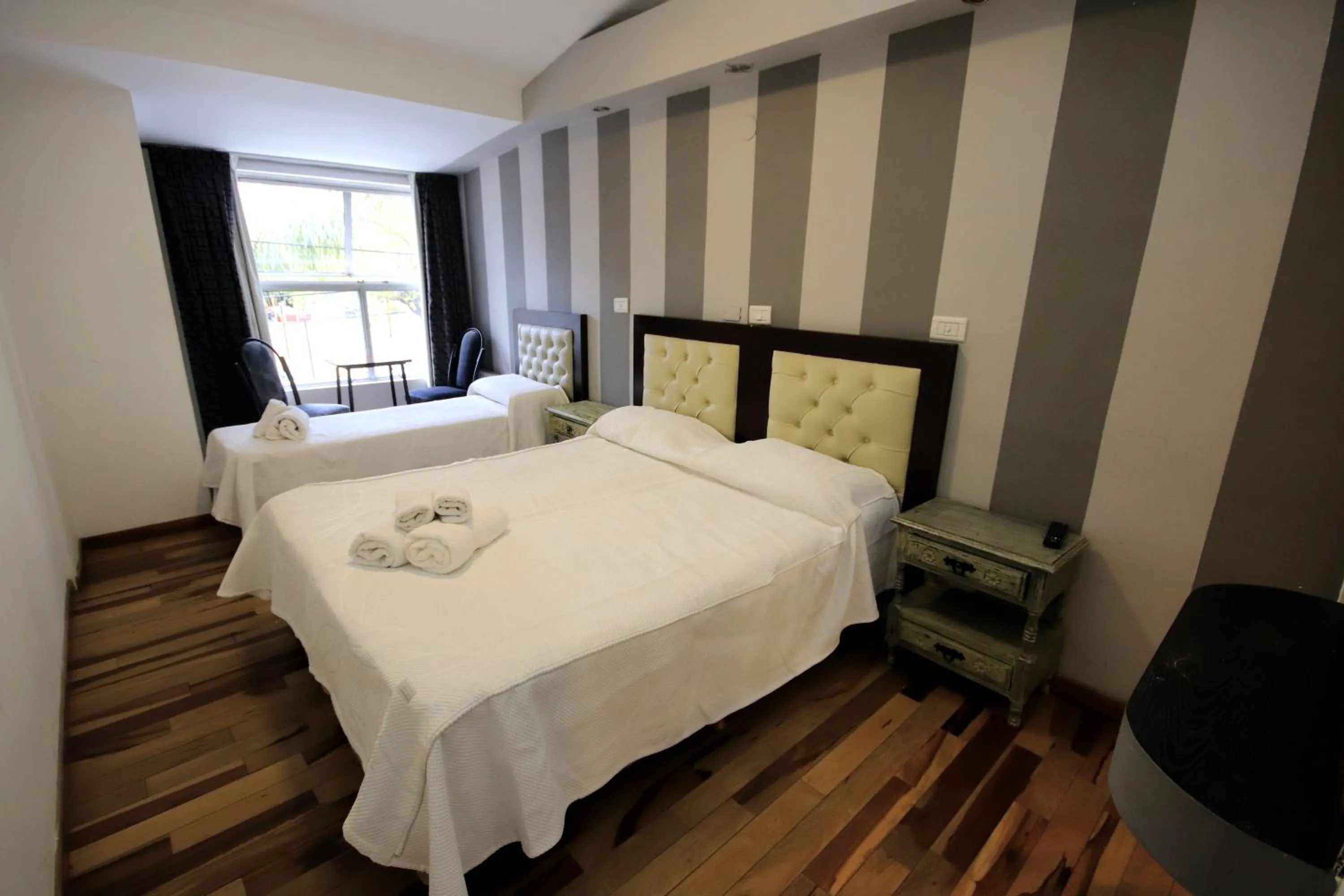 Photo of the whole room, Bed in Hotel Ananque