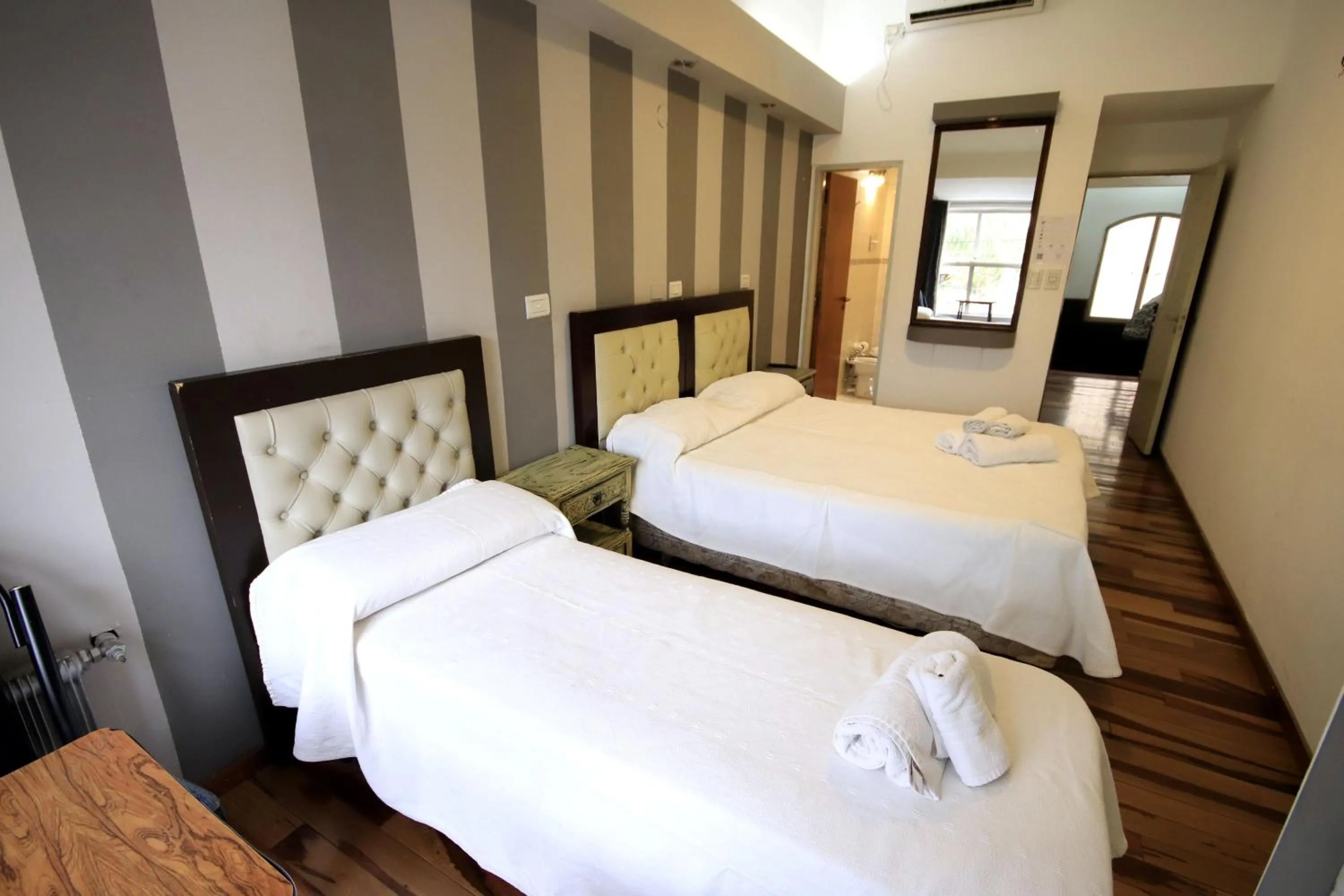 Photo of the whole room, Bed in Hotel Ananque