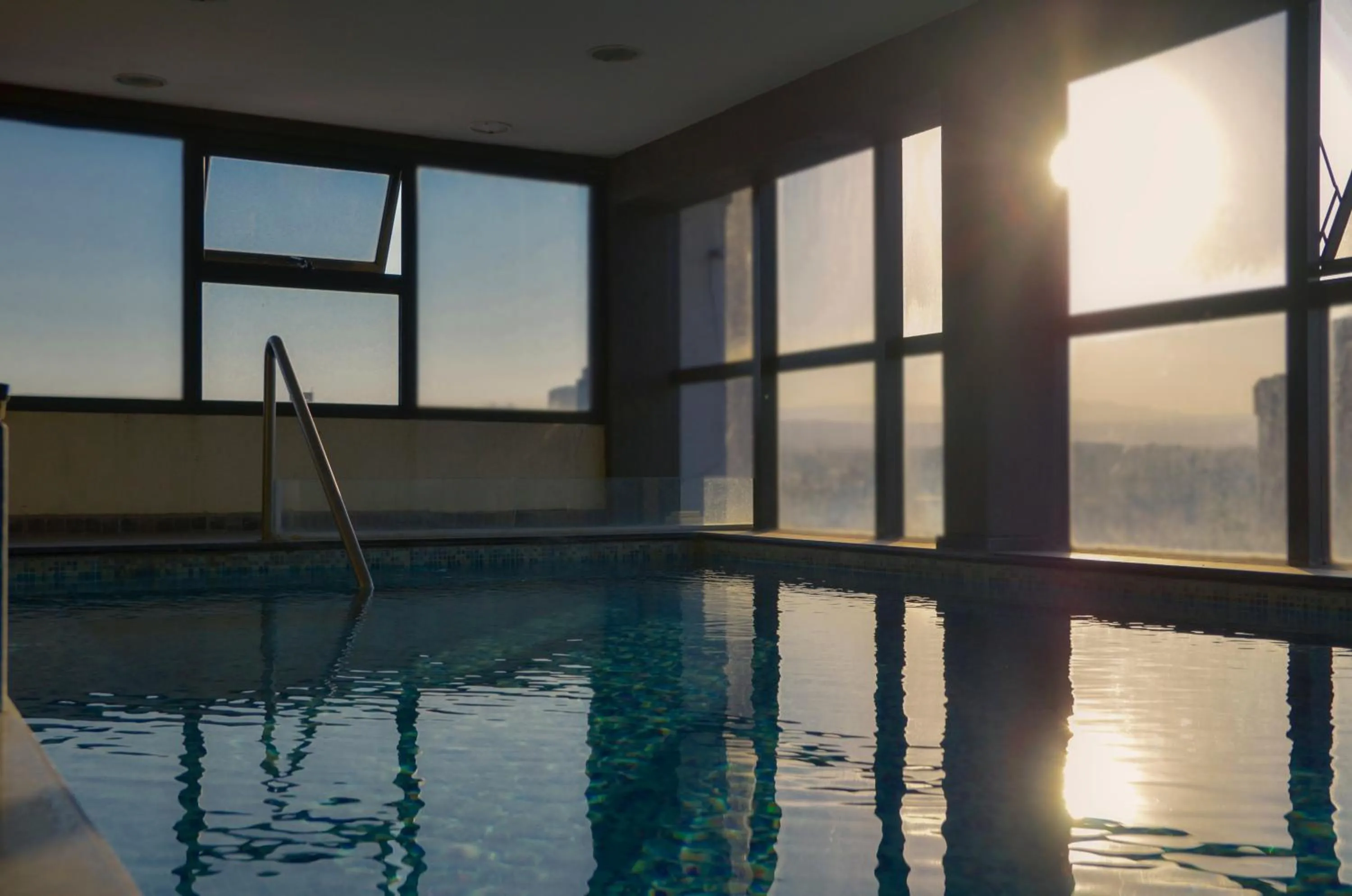 Swimming pool in Hotel Ananque