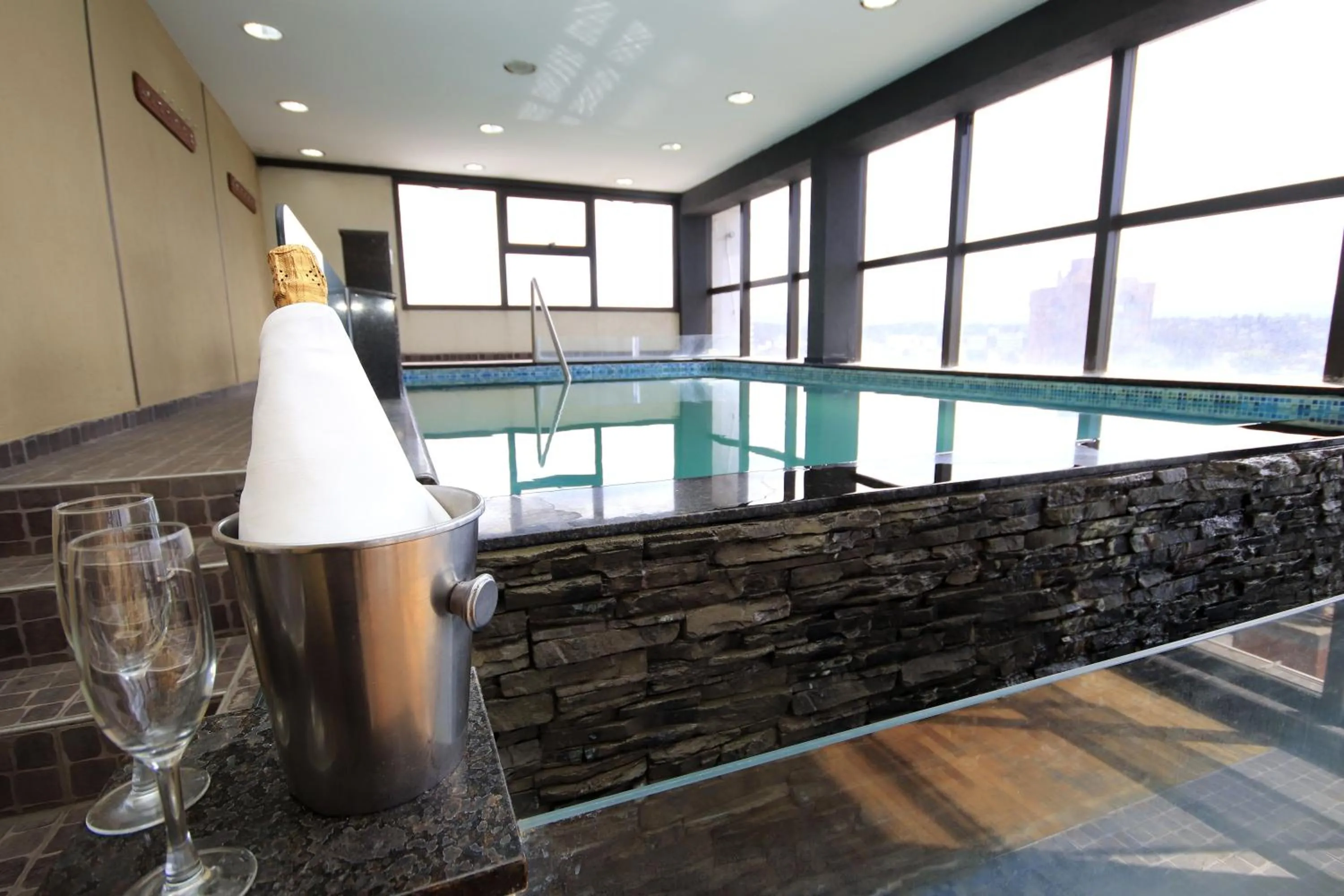 Swimming pool in Hotel Ananque