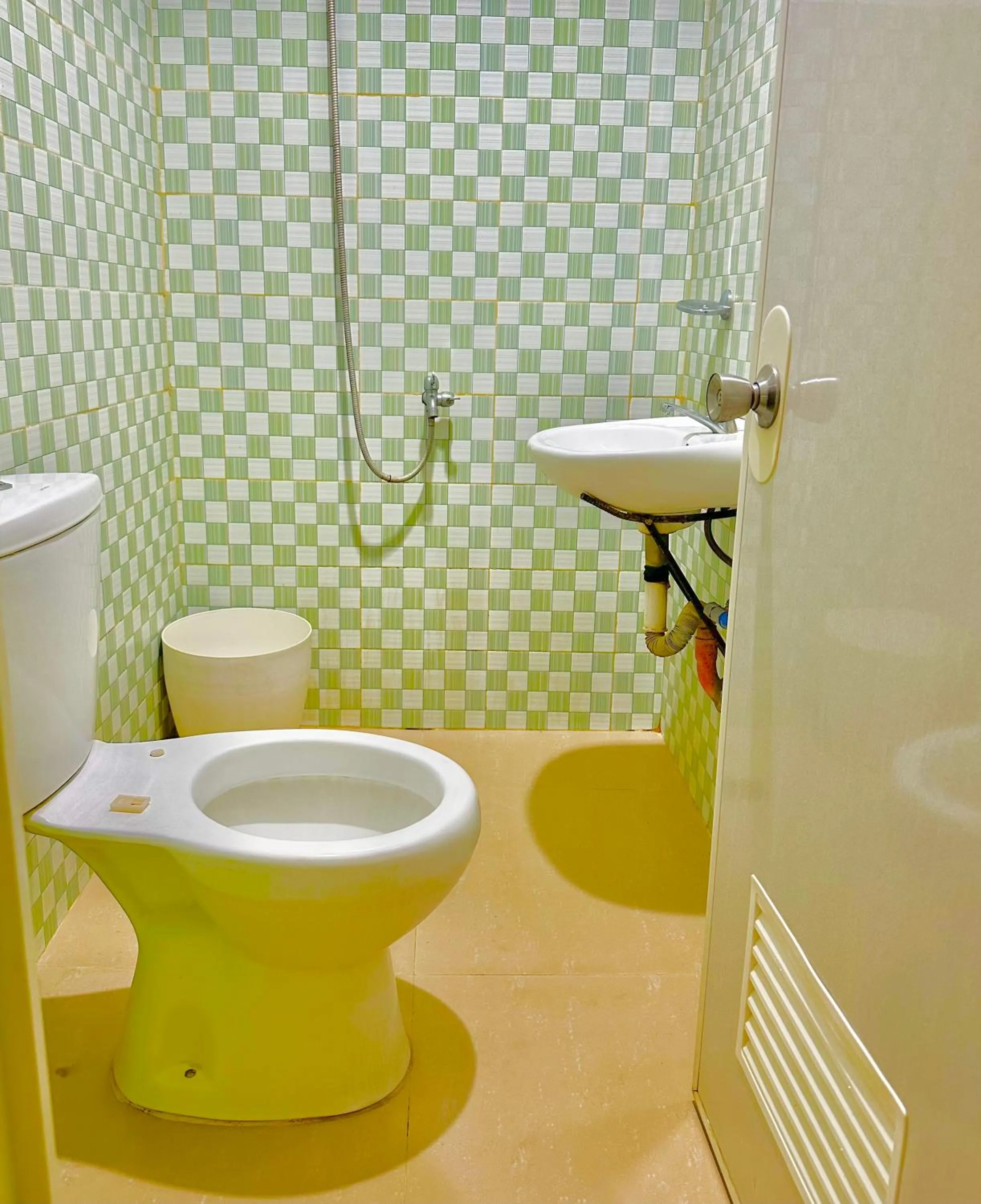 Rozay Travellers Inn