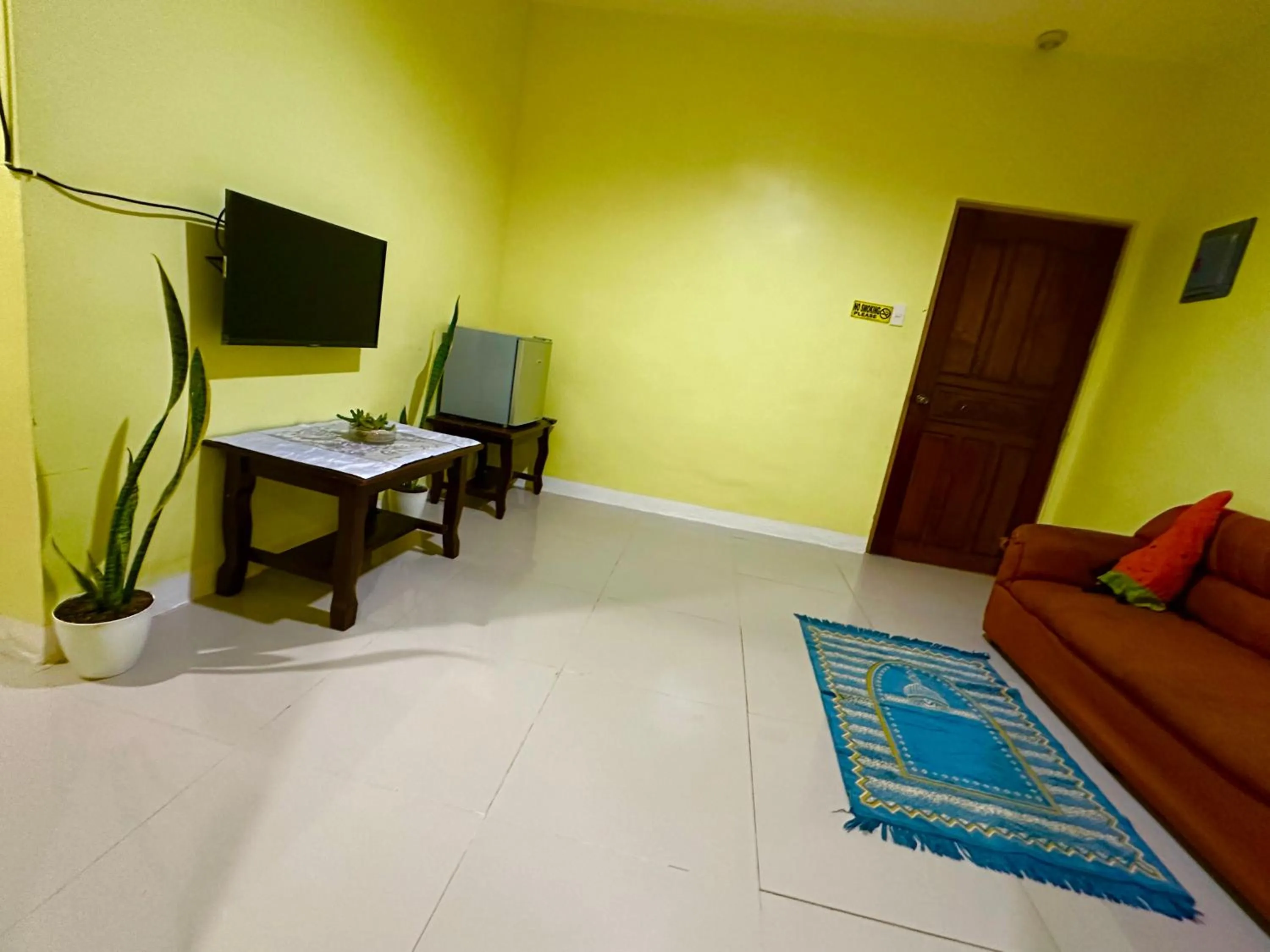 Rozay Travellers Inn