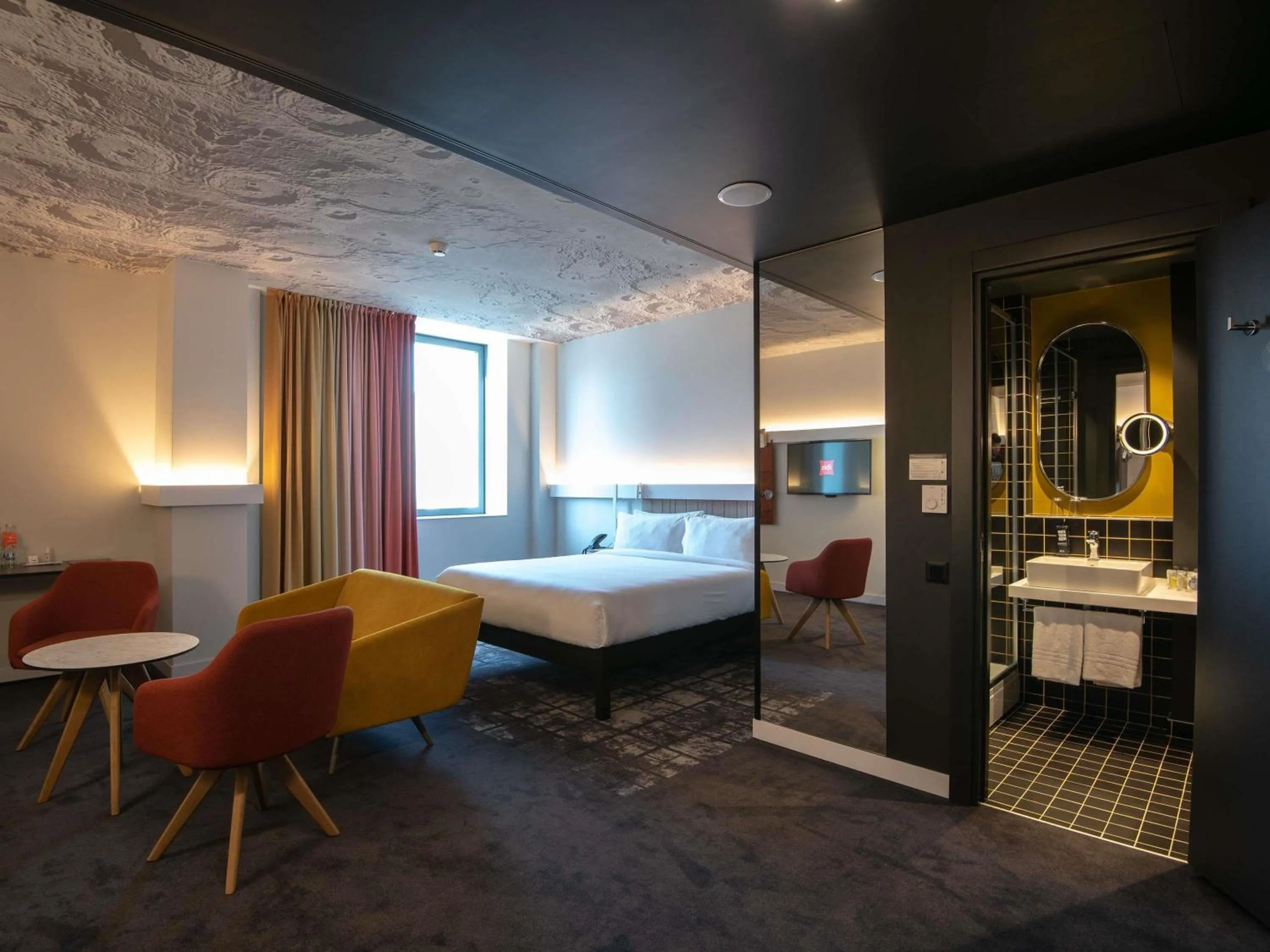 Bedroom, Bed in ibis Baku City