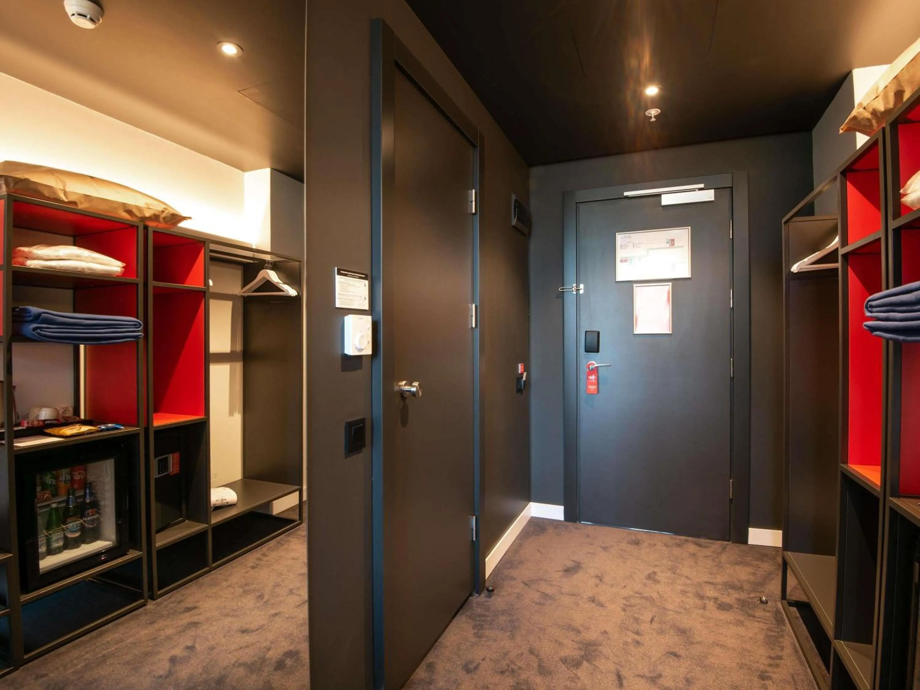 Bedroom in ibis Baku City