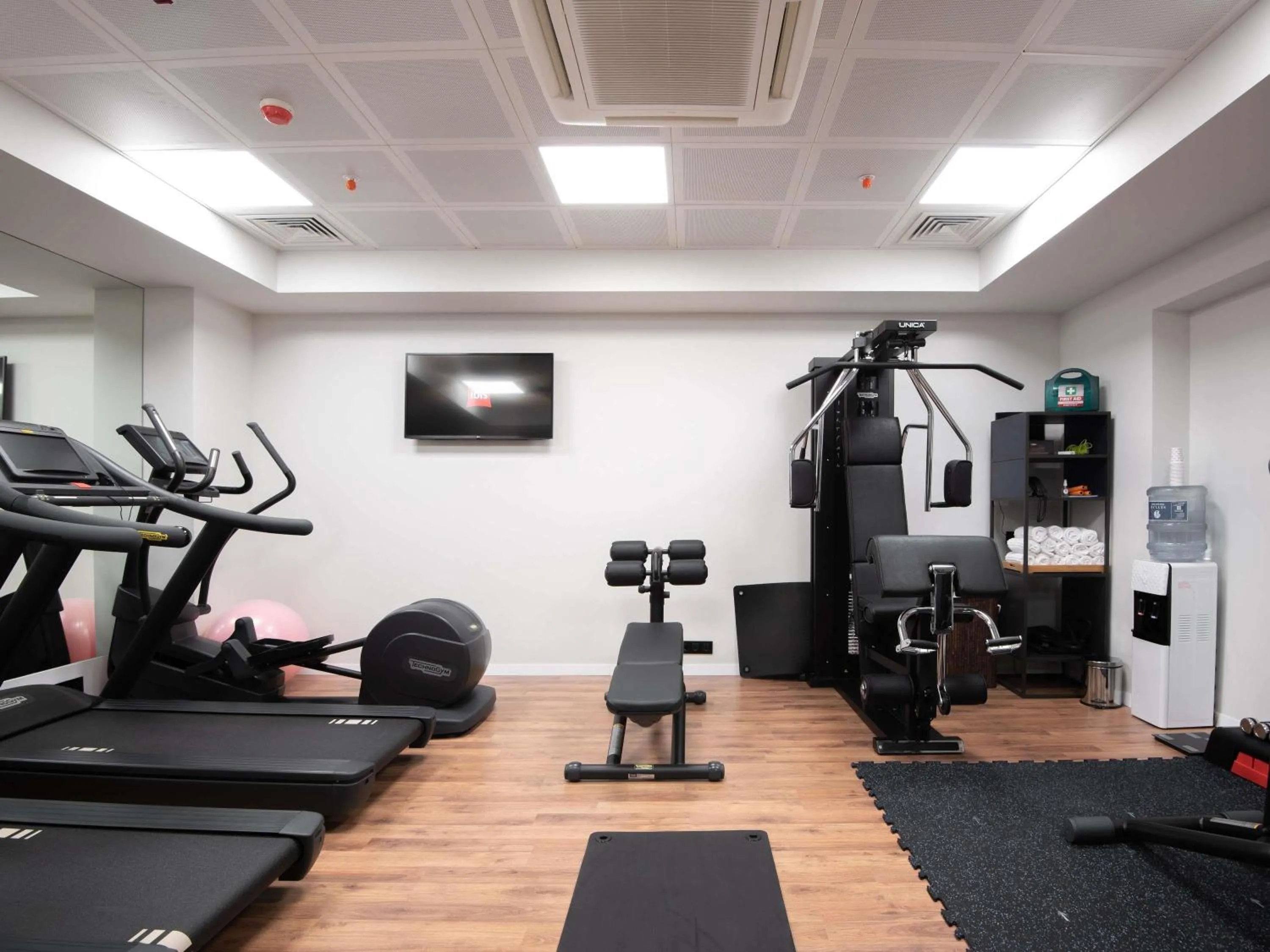 Fitness centre/facilities in ibis Baku City