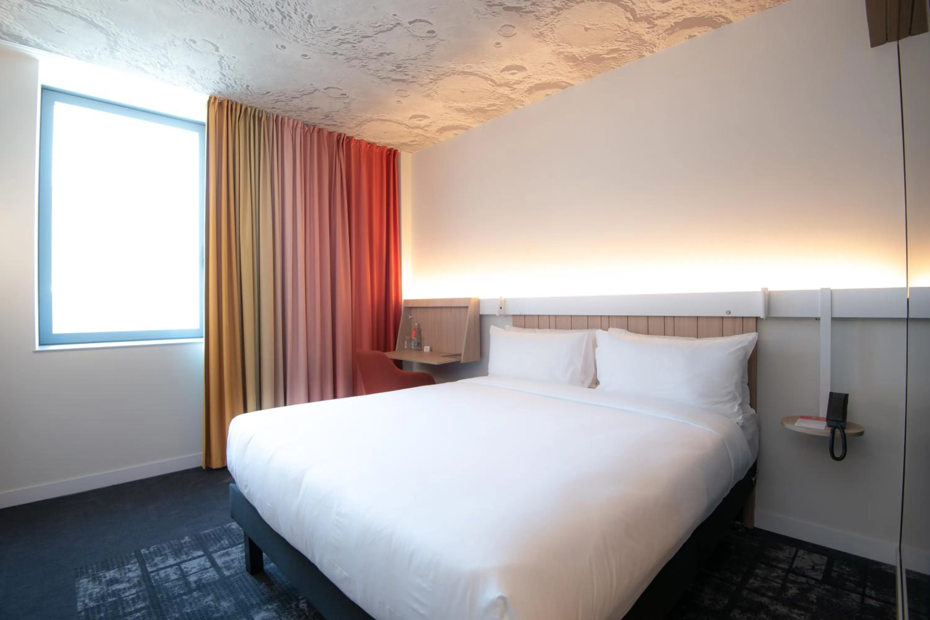 Bed in ibis Baku City