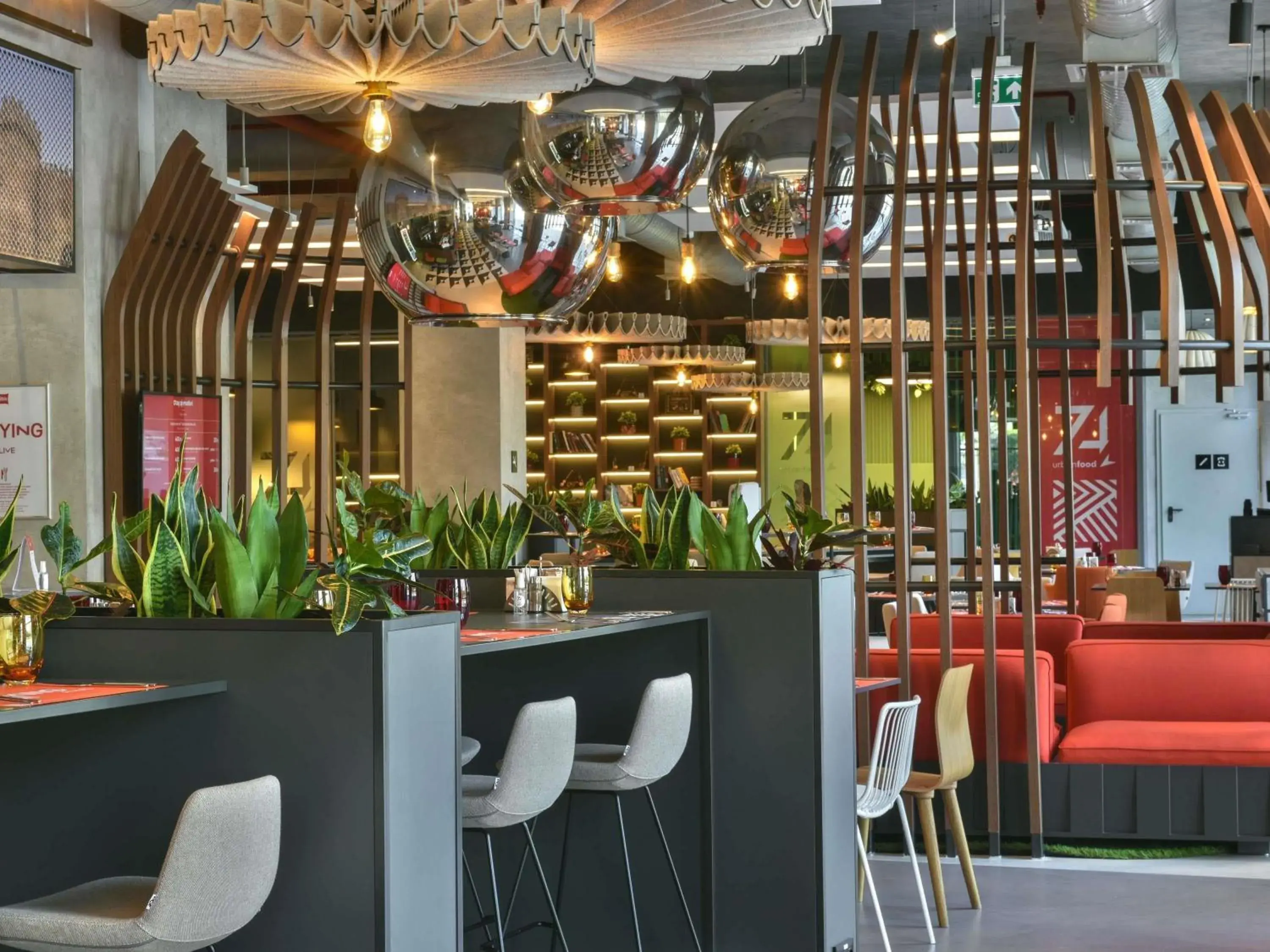 Lounge or bar in ibis Baku City Lounge or bar in ibis Baku City