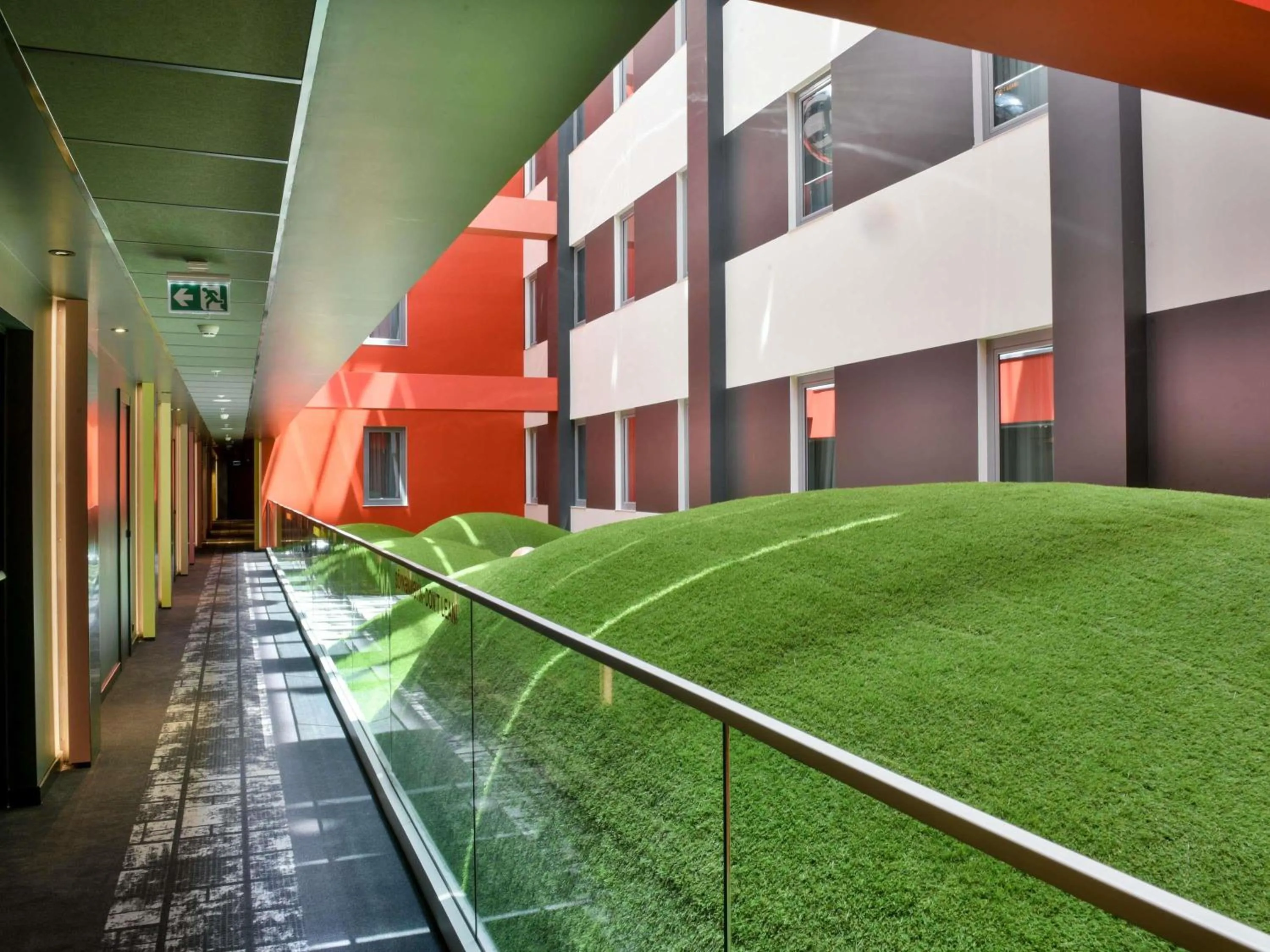 Bedroom in ibis Baku City