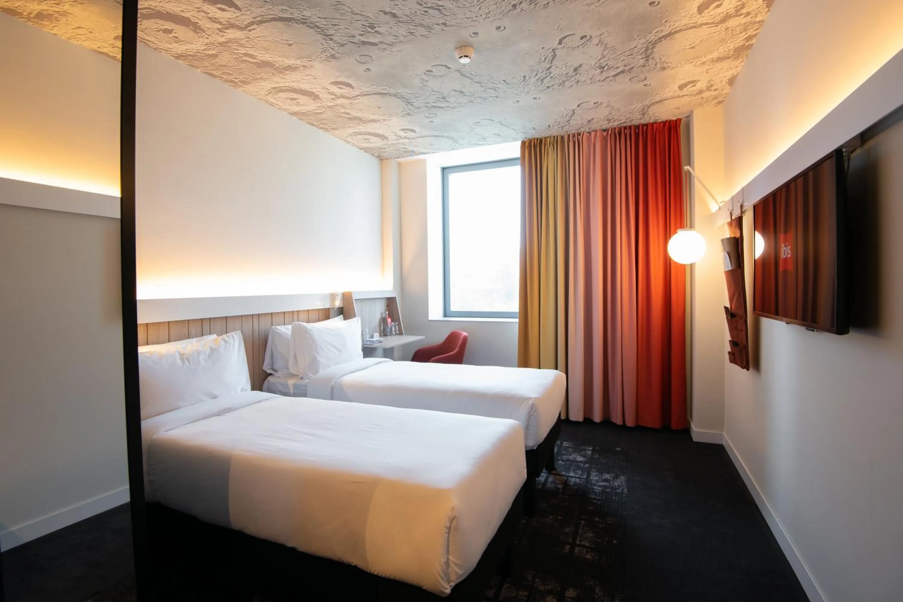 Bed in ibis Baku City