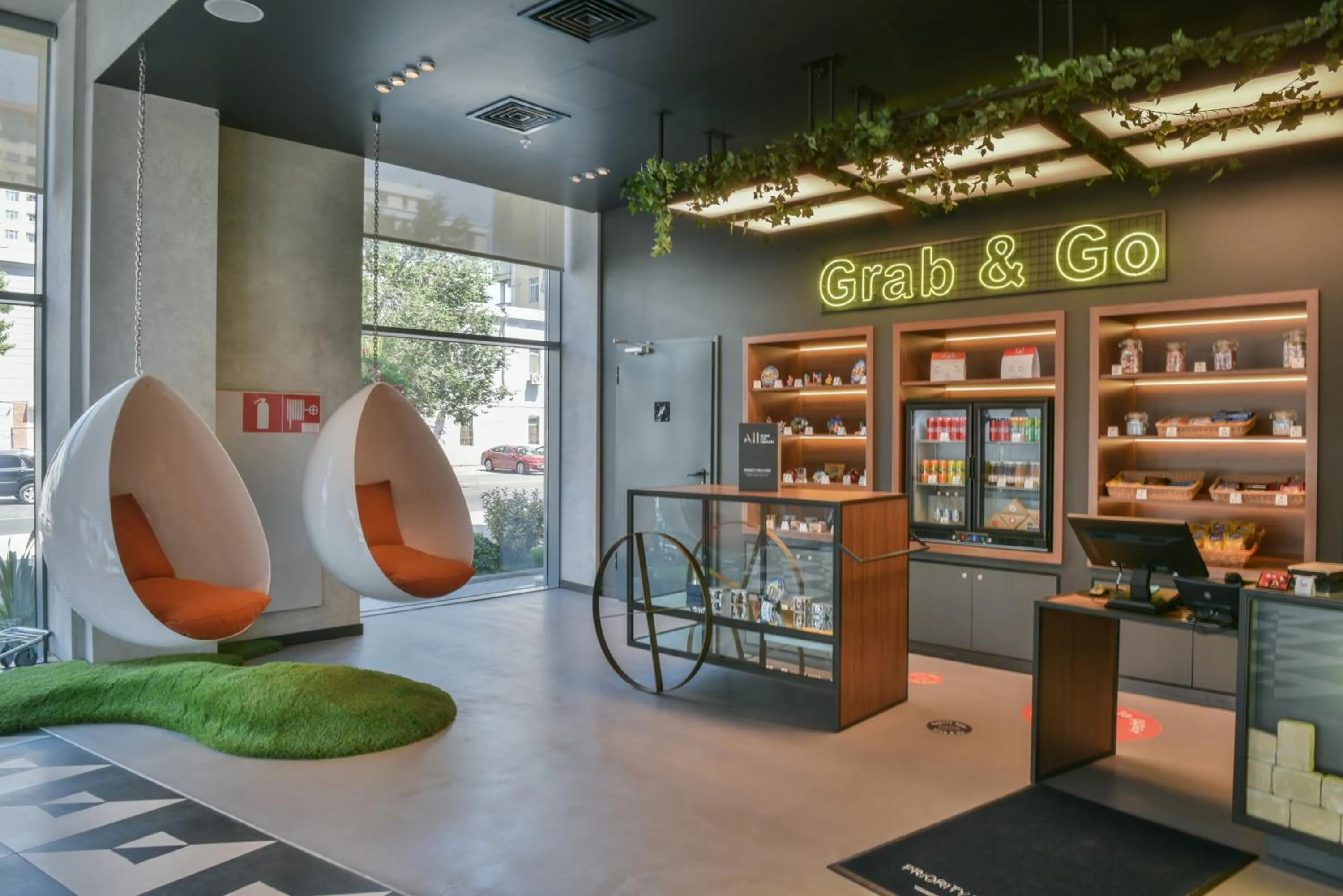 Lobby or reception in ibis Baku City