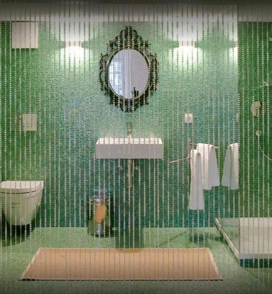 Large Double Room in Hotel Löwen Large Double Room in Hotel Löwen