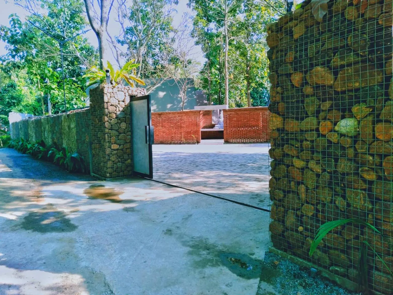 Facade/entrance in Kottawatta River Bank Resort