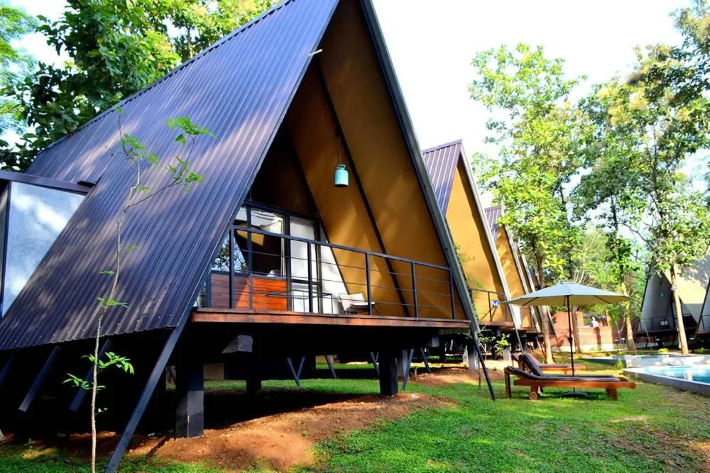 Garden view in Kottawatta River Bank Resort