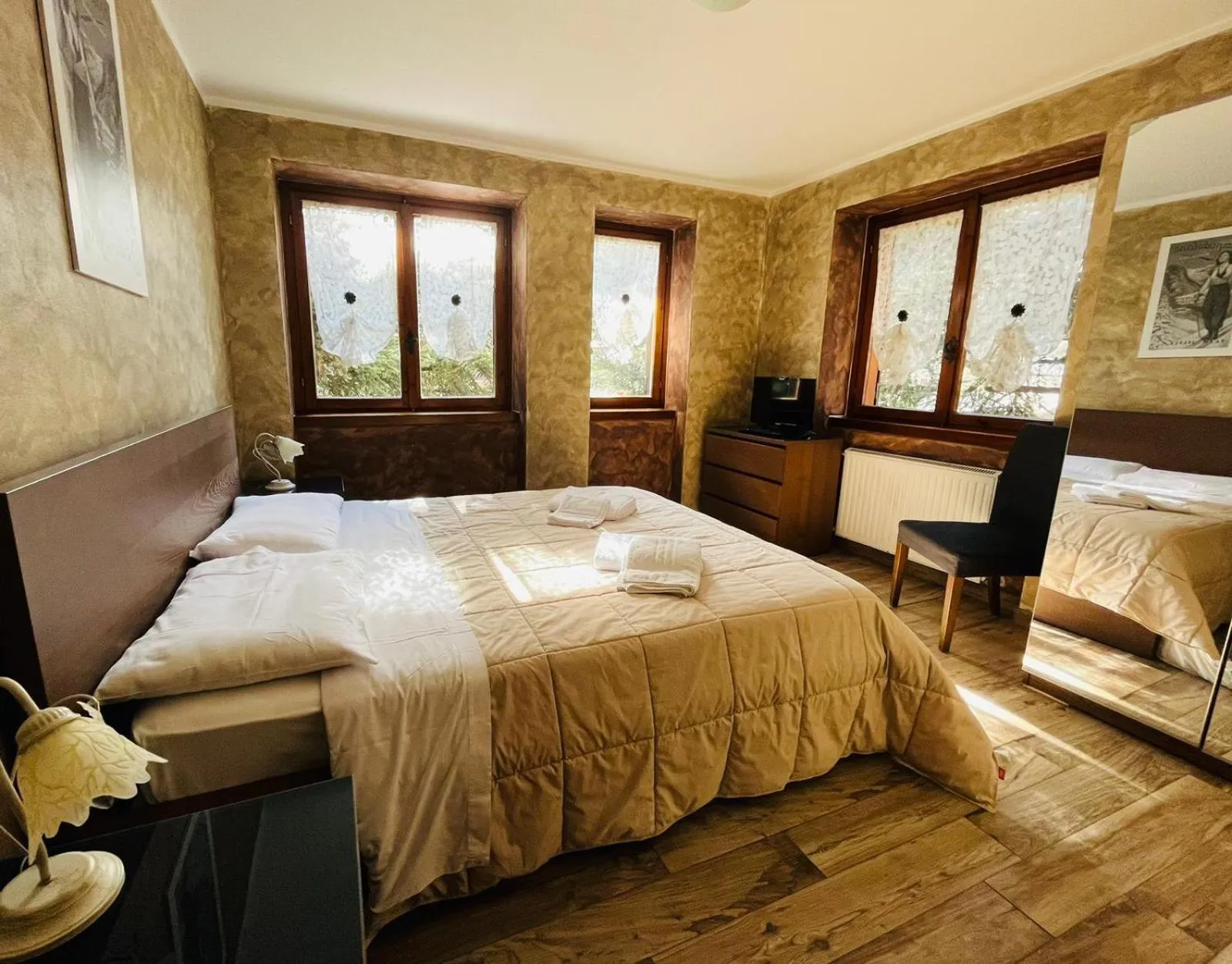 Bed in San Luigi - Rooms & Apartments