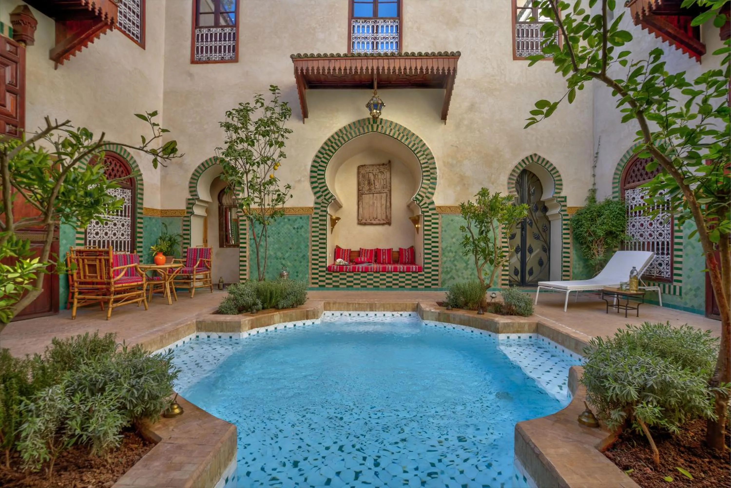 Swimming pool in Riad Aventurine