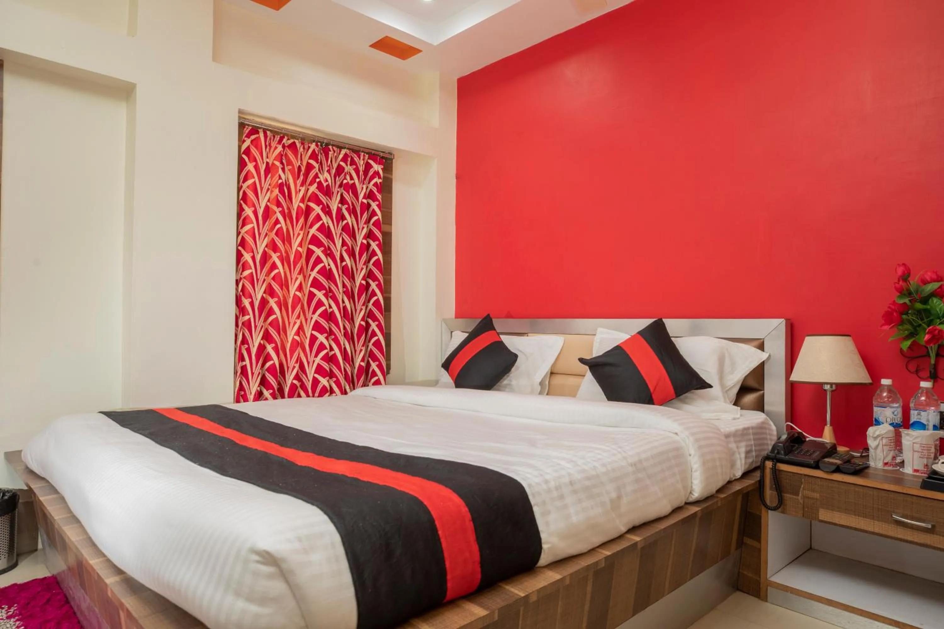 Bed in Snehamaya Spa & Resort