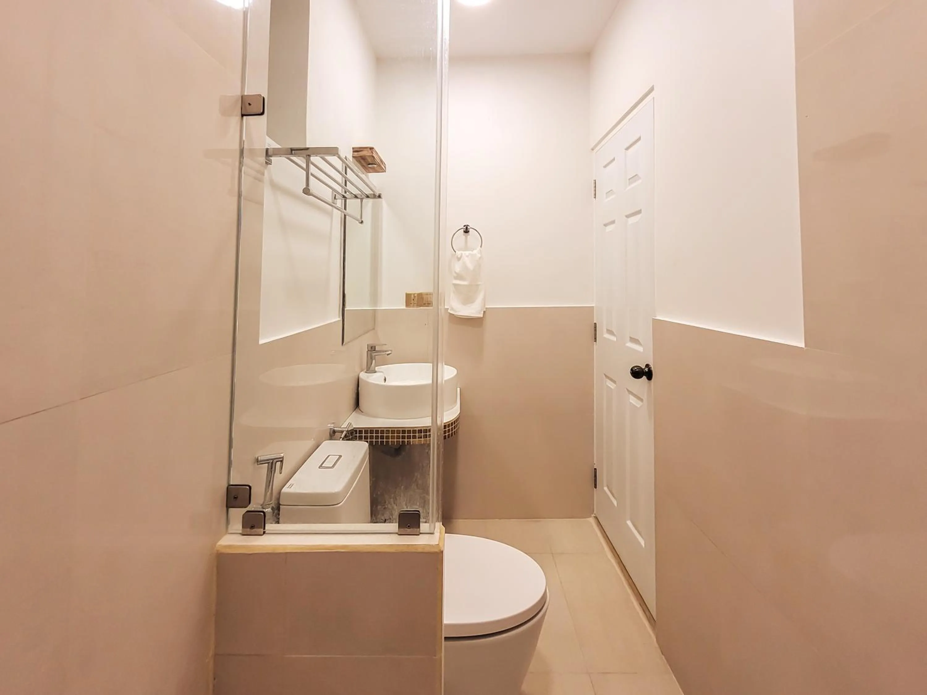 Bathroom in KingsWay Thoddoo Maldives