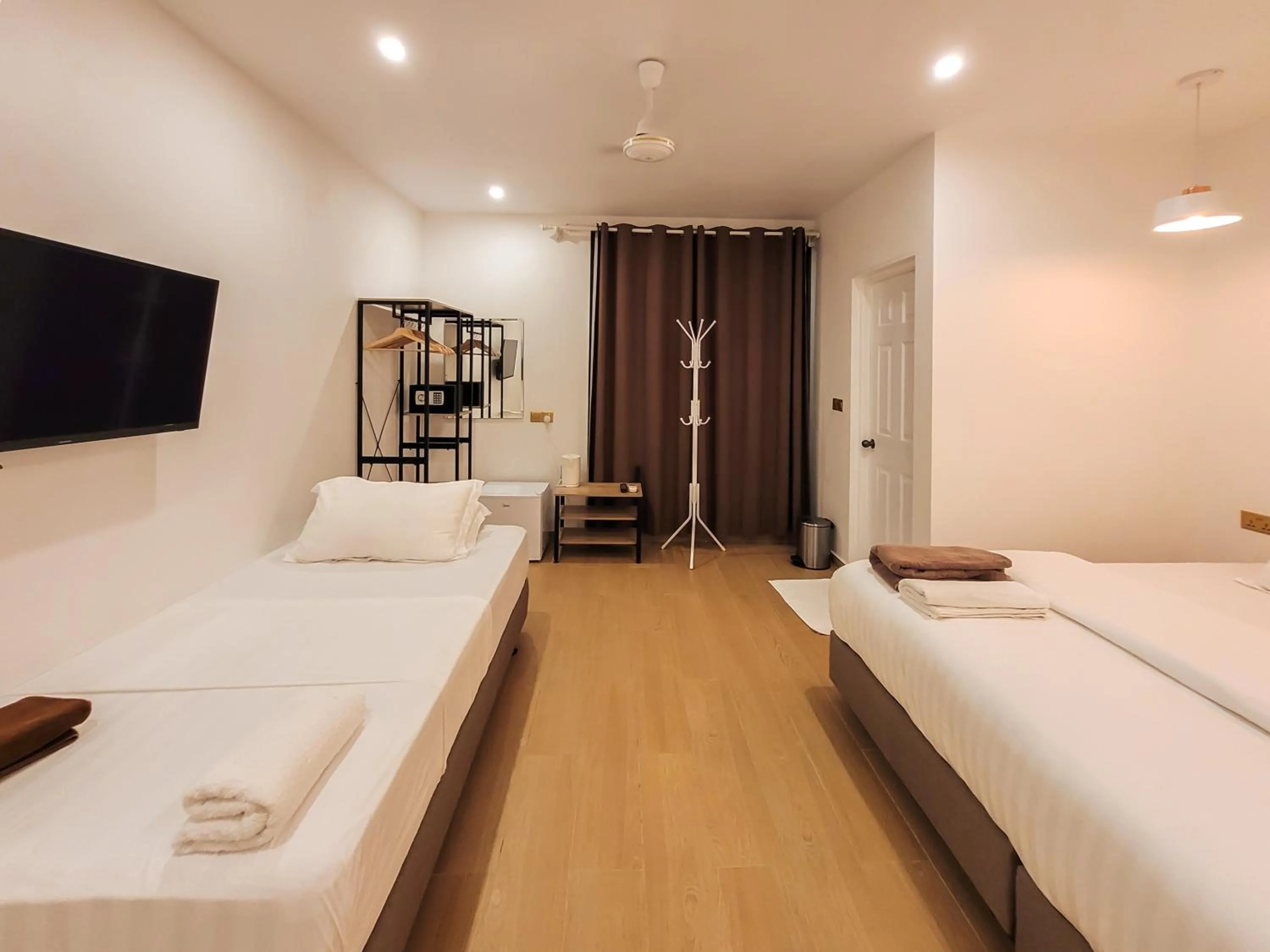 Photo of the whole room, Bed in KingsWay Thoddoo Maldives