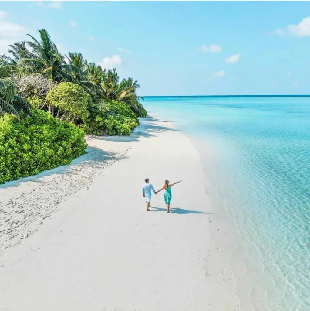Beach in KingsWay Thoddoo Maldives