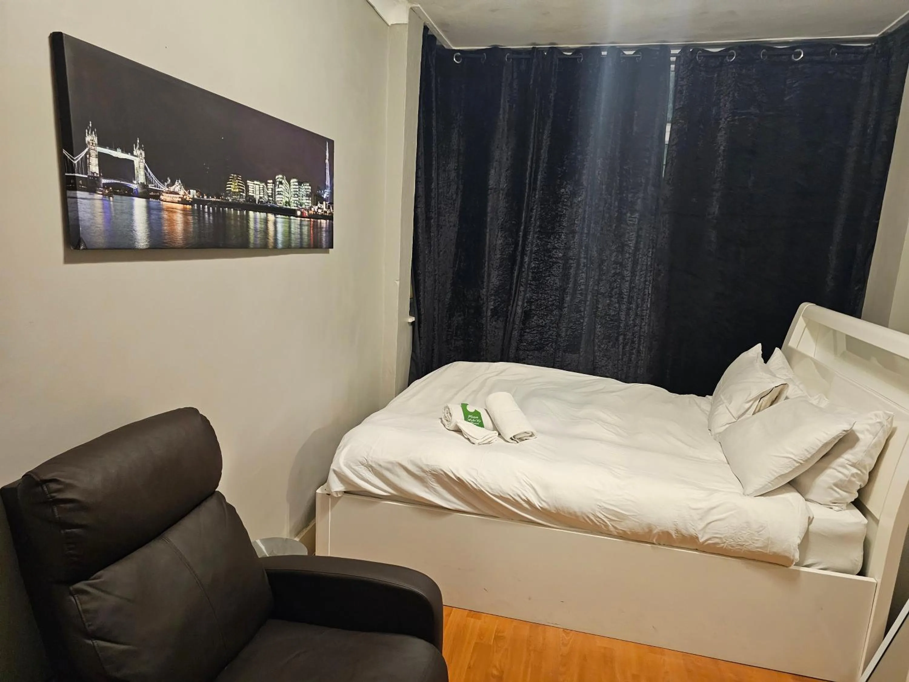 Bed in Umbrella Properties London Excel