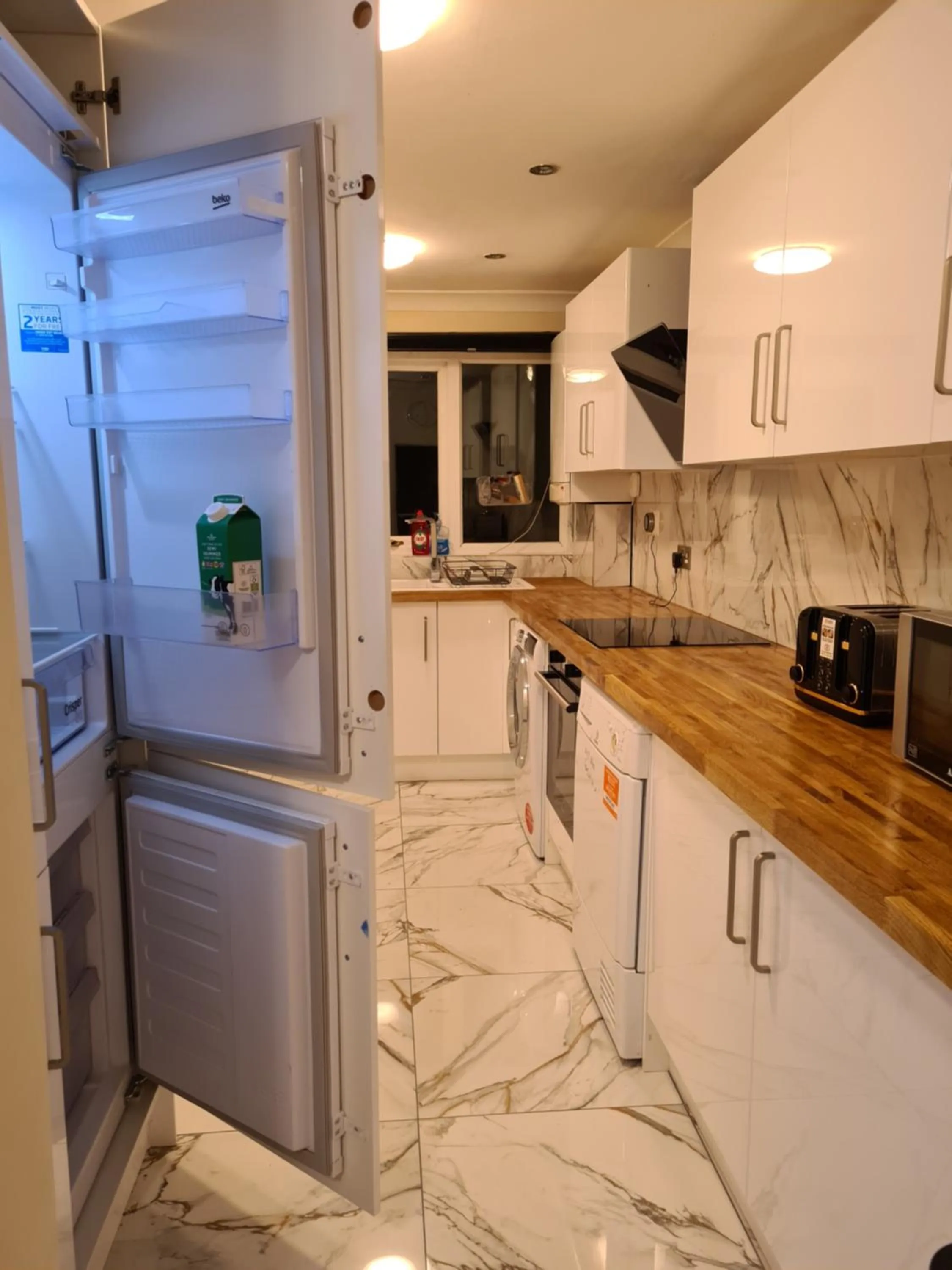 Kitchen or kitchenette in Umbrella Properties London Excel