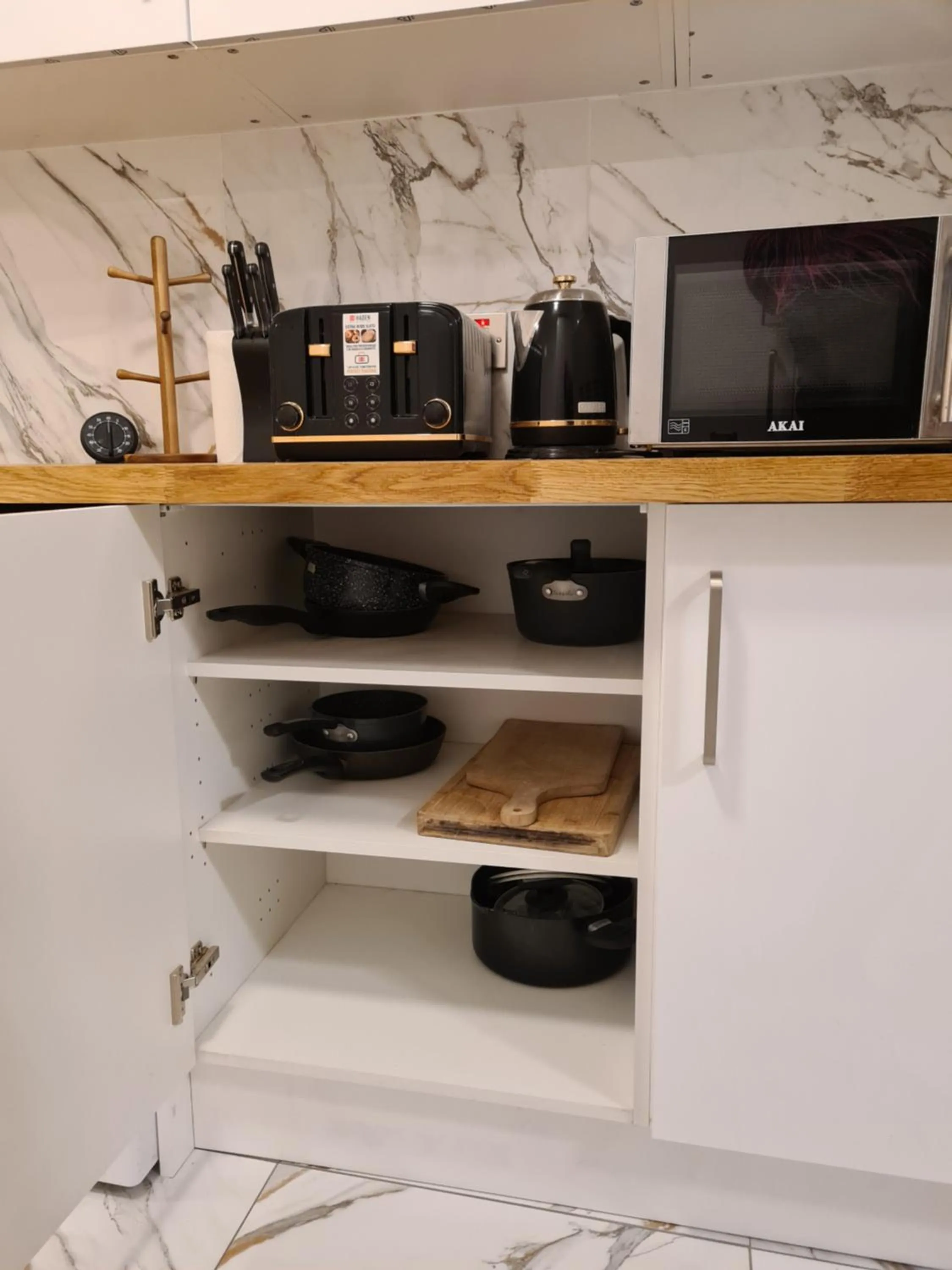 Kitchen or kitchenette in Umbrella Properties London Excel