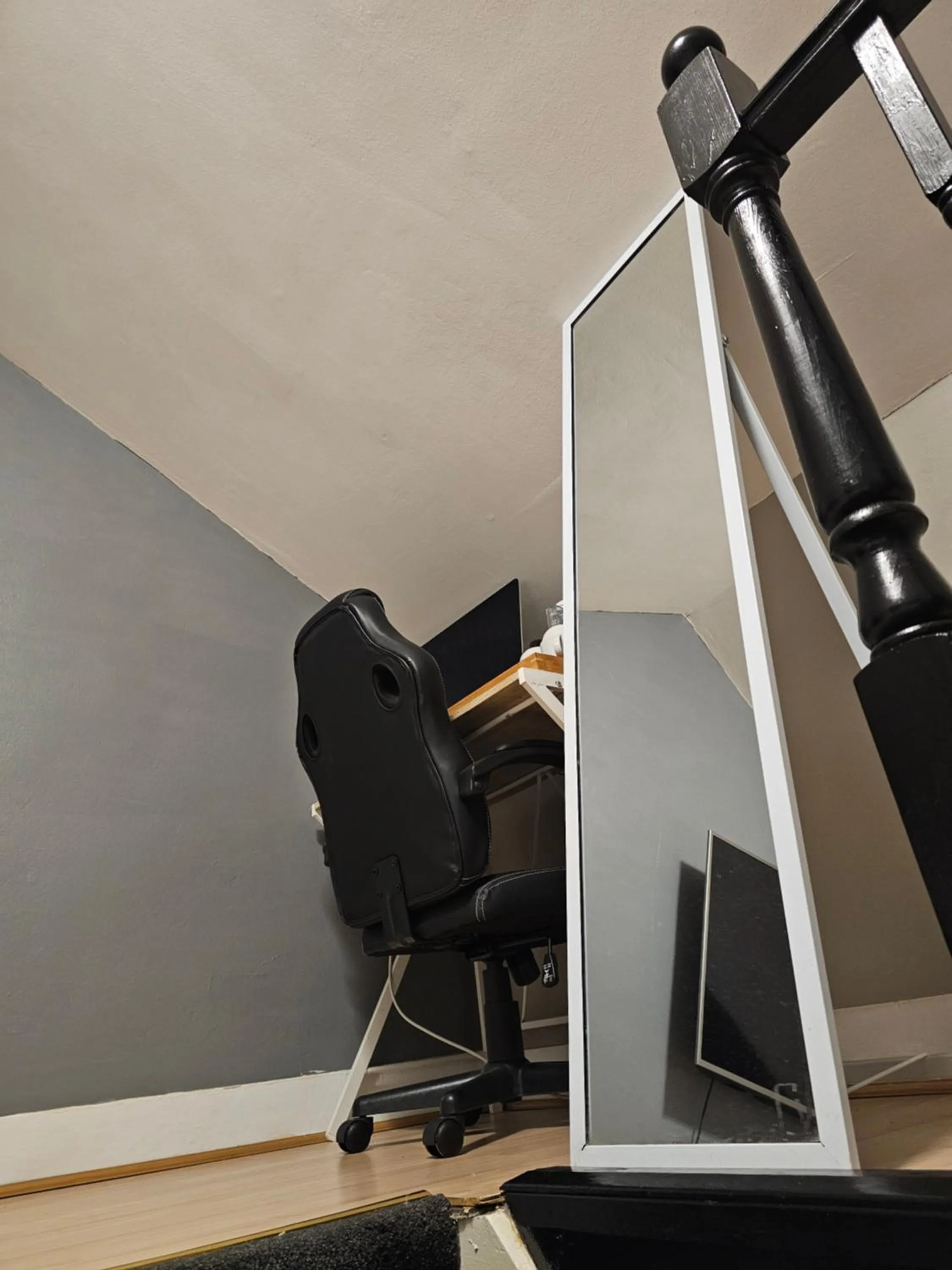 TV and multimedia in Umbrella Properties London Excel