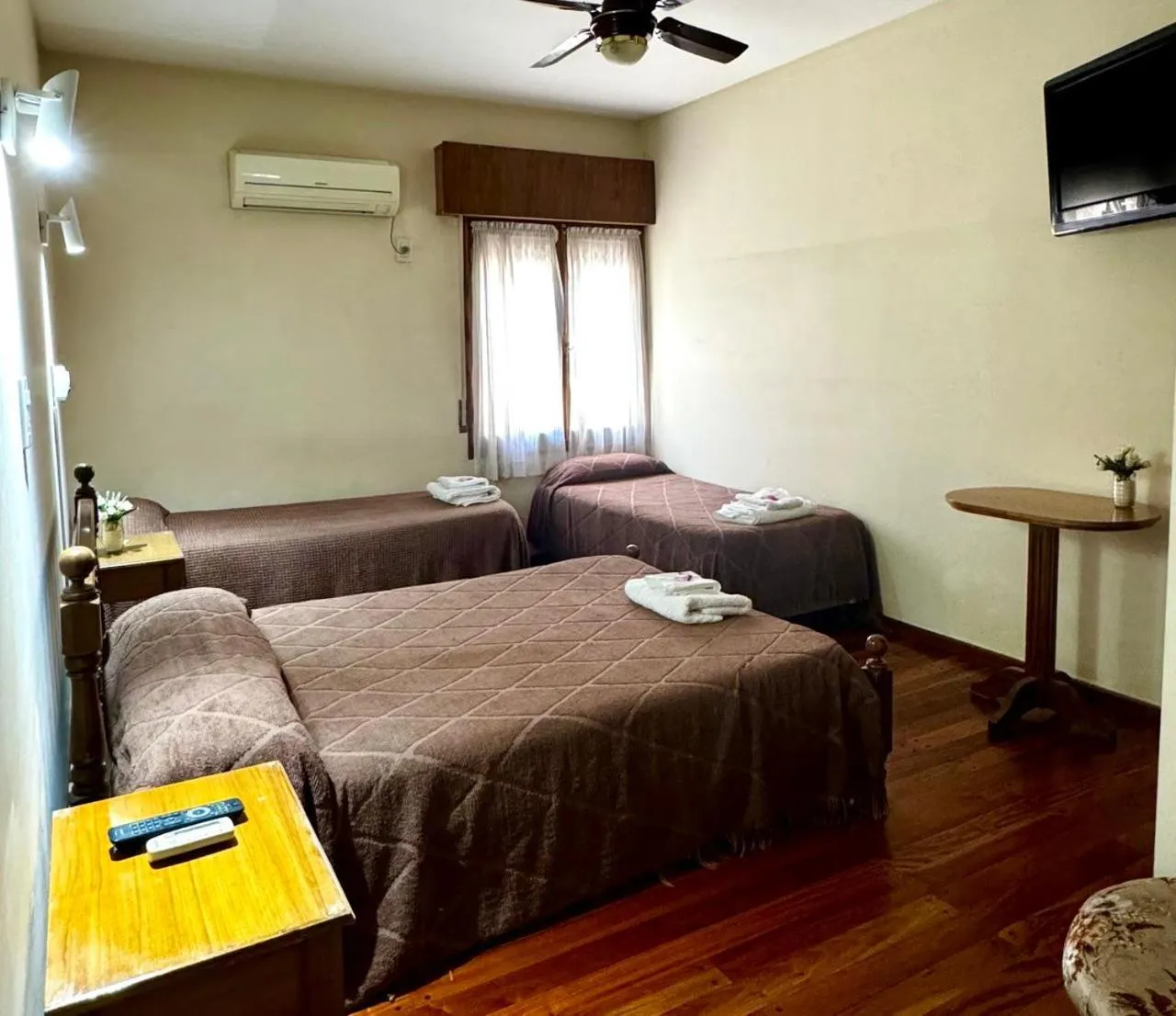 Bed in Hotel Villa Inés Mendoza