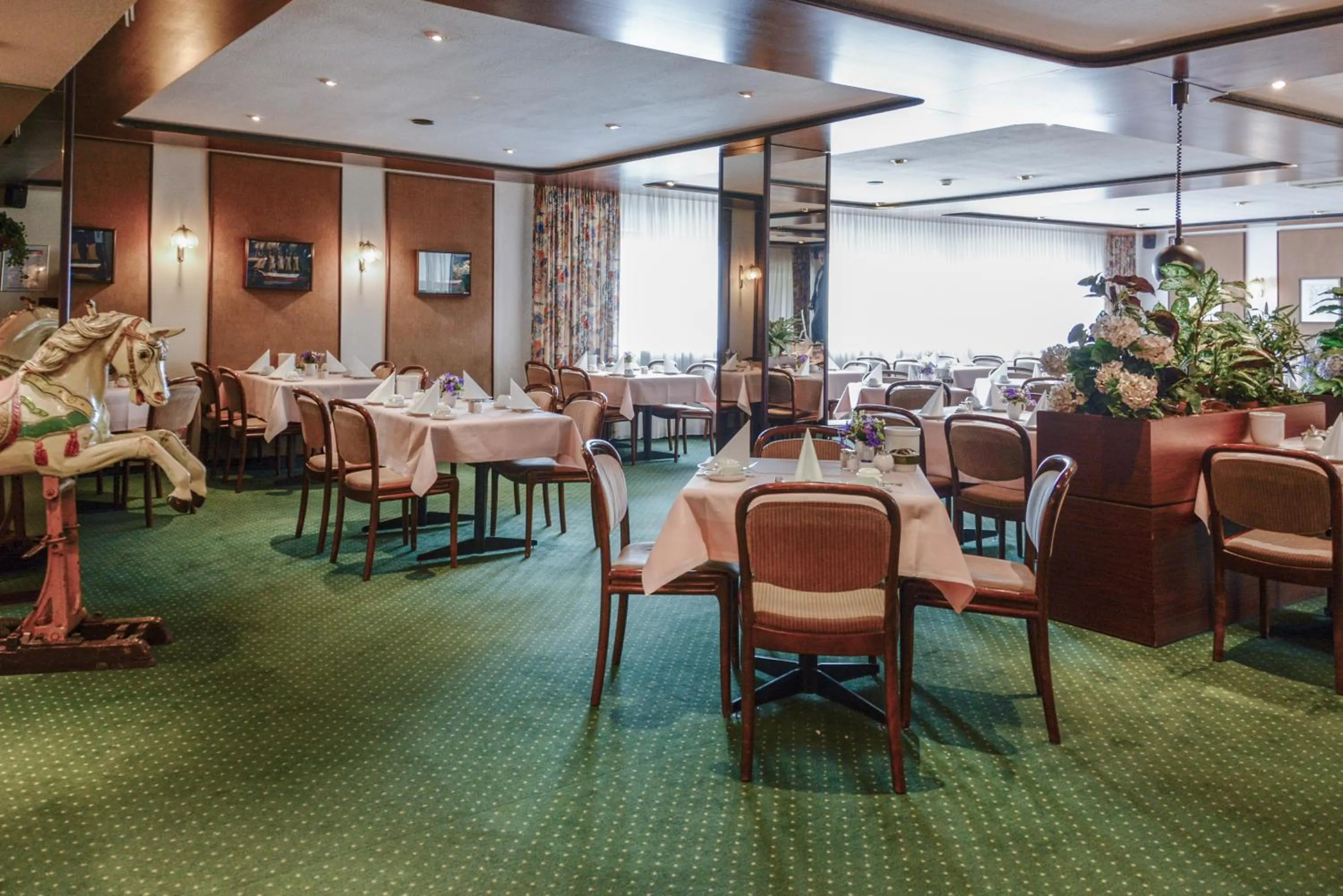 Restaurant/places to eat in Hotel Helgoland