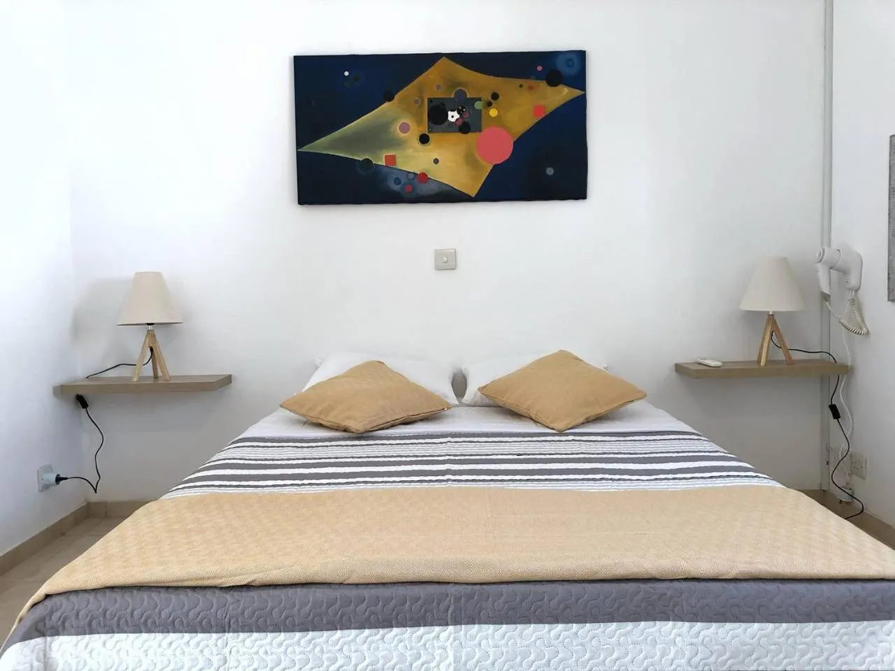 Bed in Katsikantaris Homes