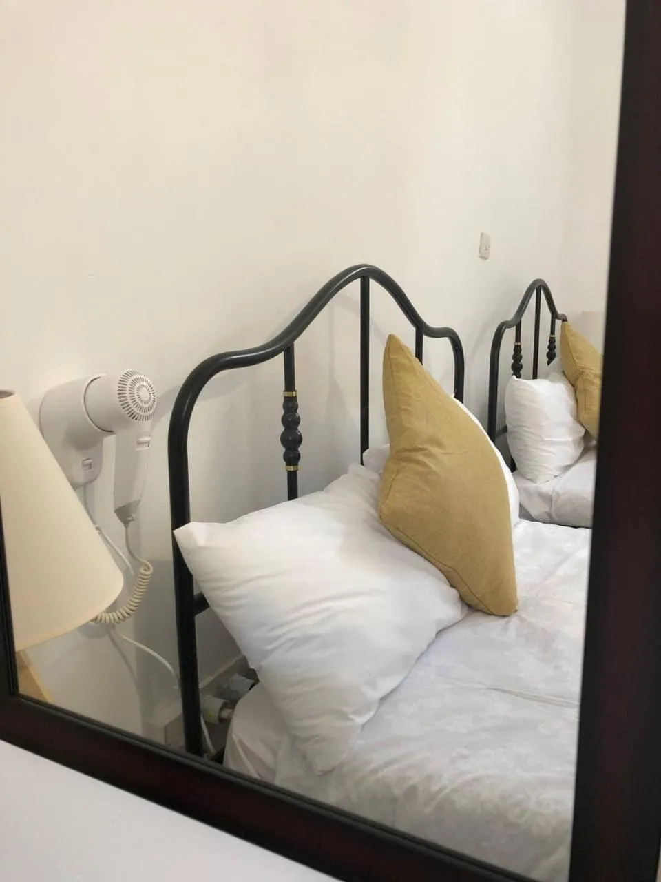 Bed in Katsikantaris Homes