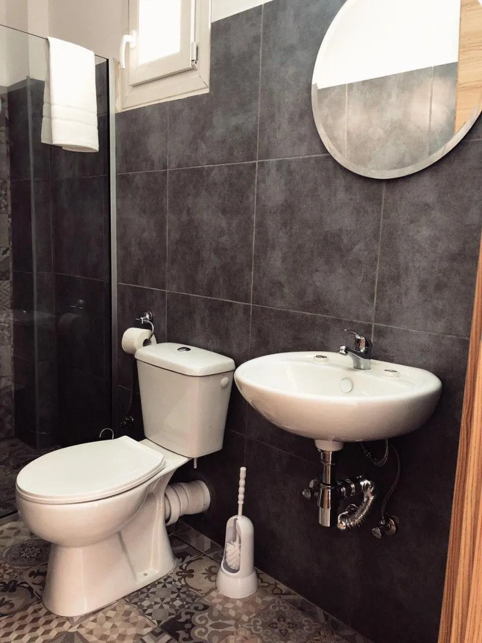 Bathroom in Katsikantaris Homes