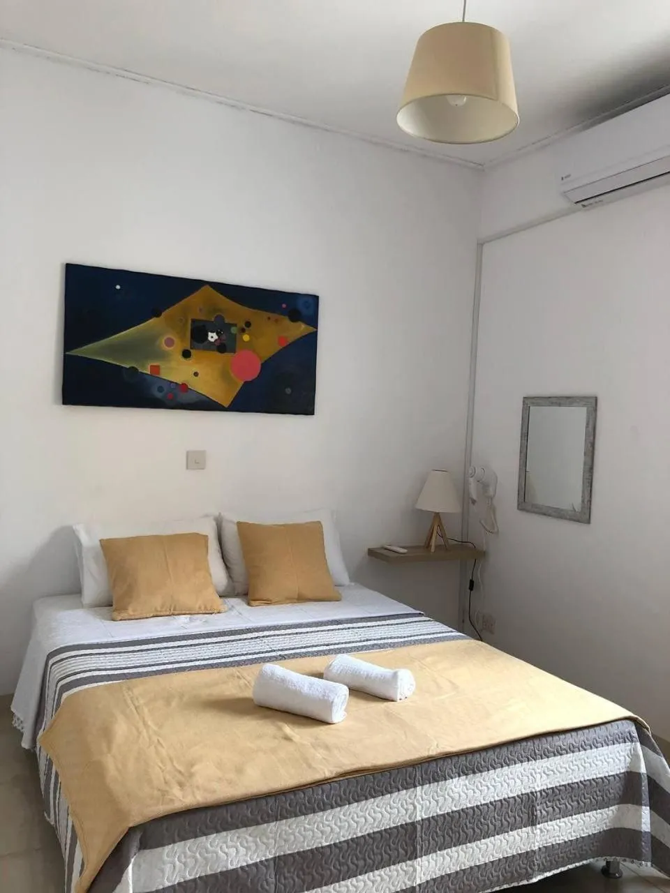Bed in Katsikantaris Homes