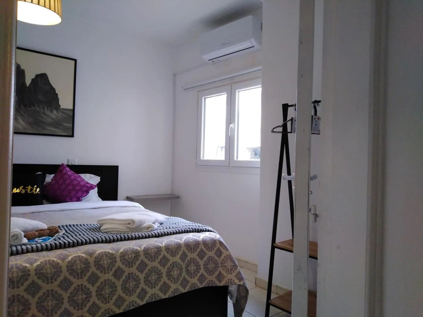 Bed in Katsikantaris Homes