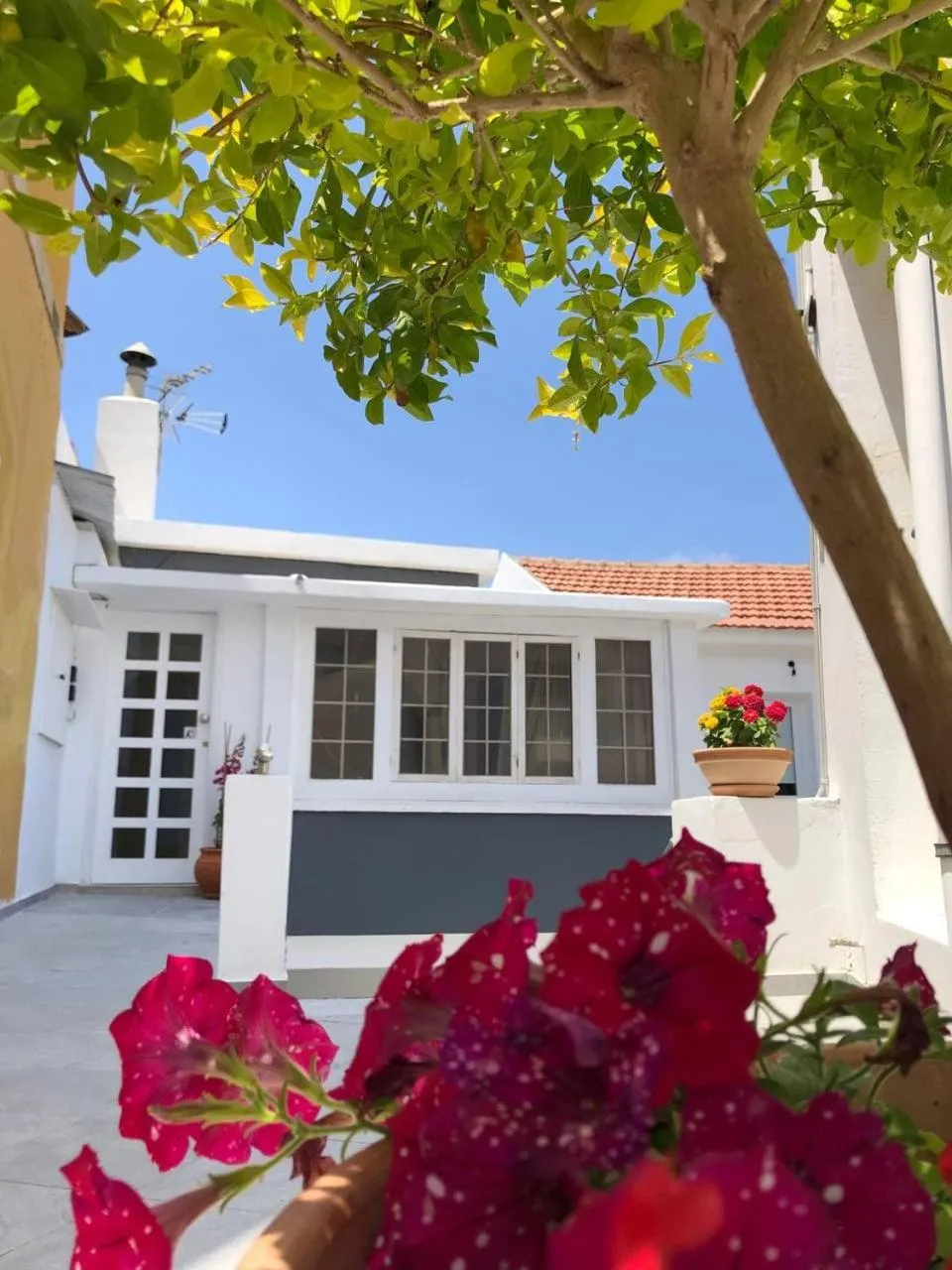 Property building in Katsikantaris Homes