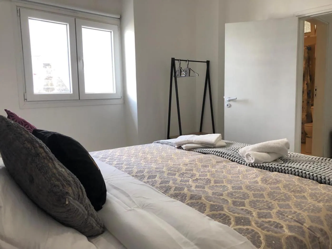 Bed in Katsikantaris Homes
