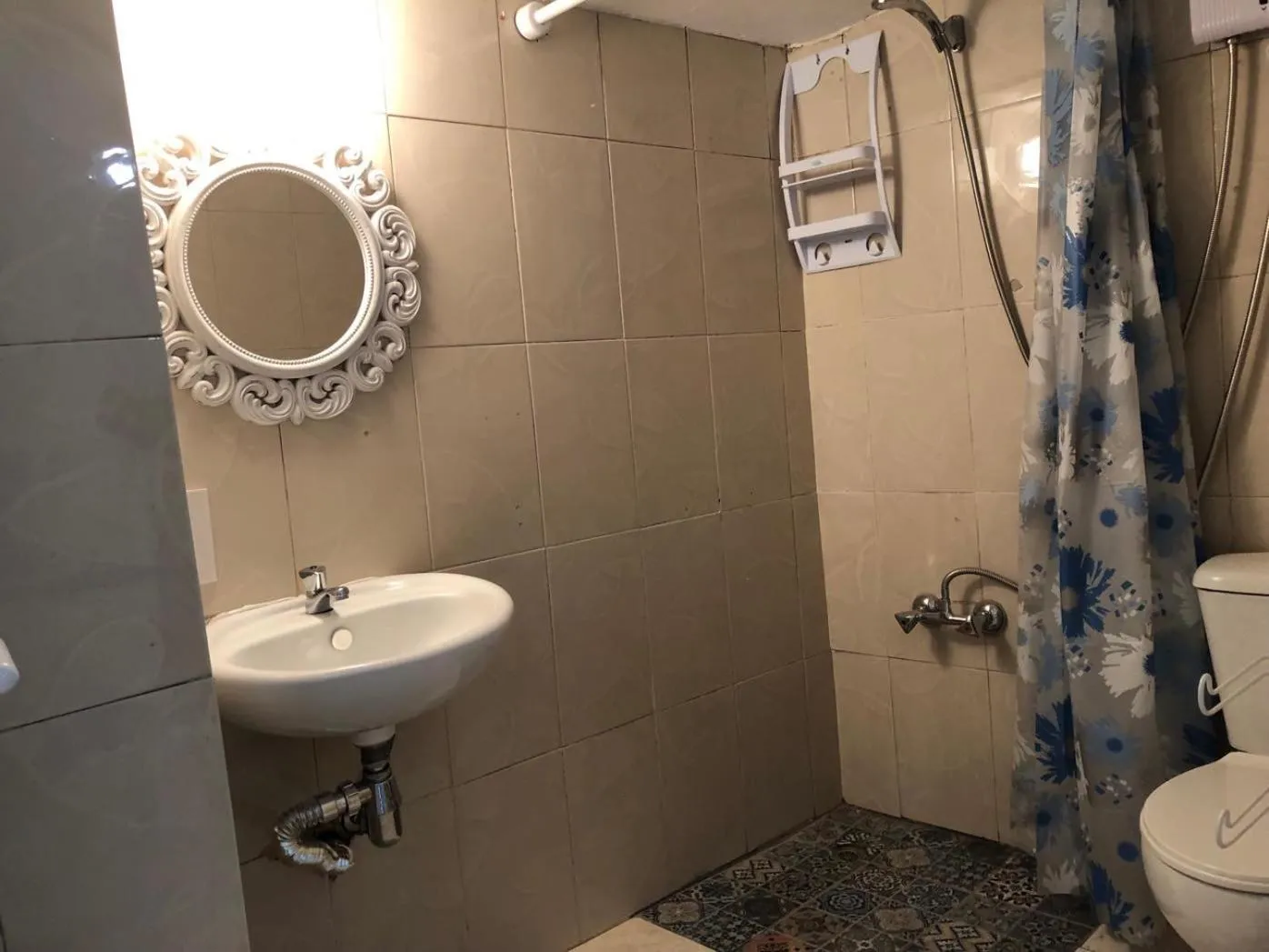 Bathroom in Katsikantaris Homes