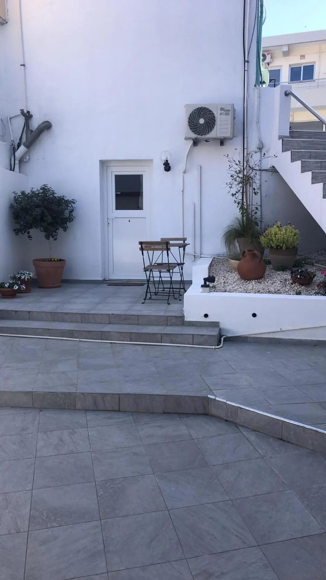 Katsikantaris Homes