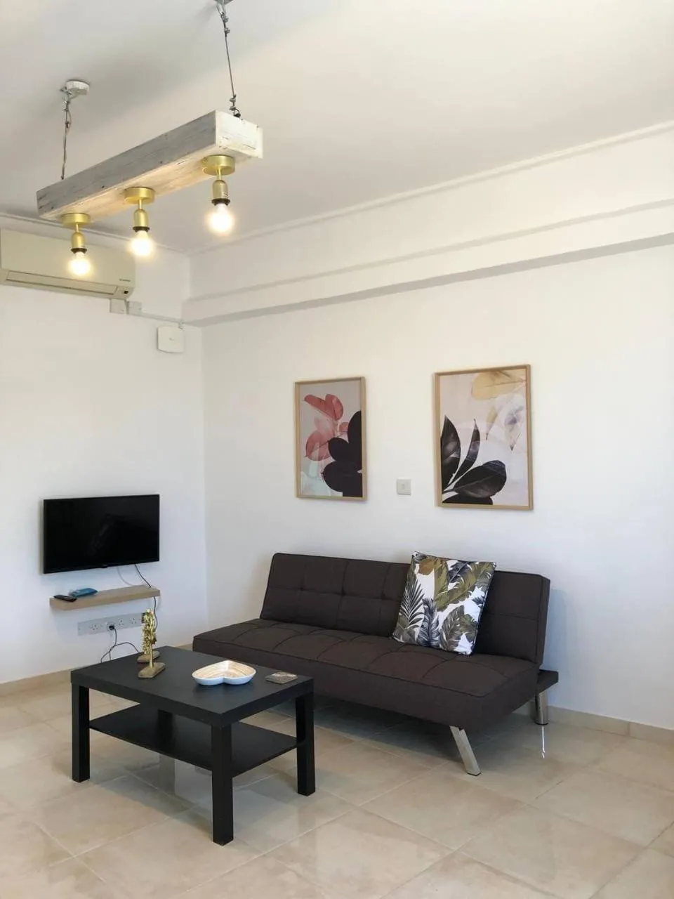 Living room in Katsikantaris Homes