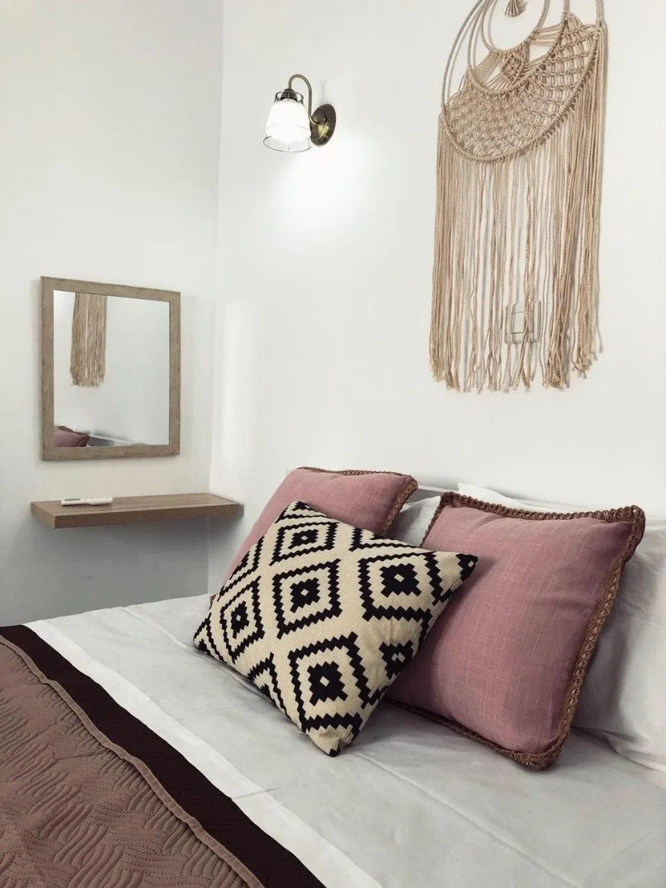 Bed in Katsikantaris Homes