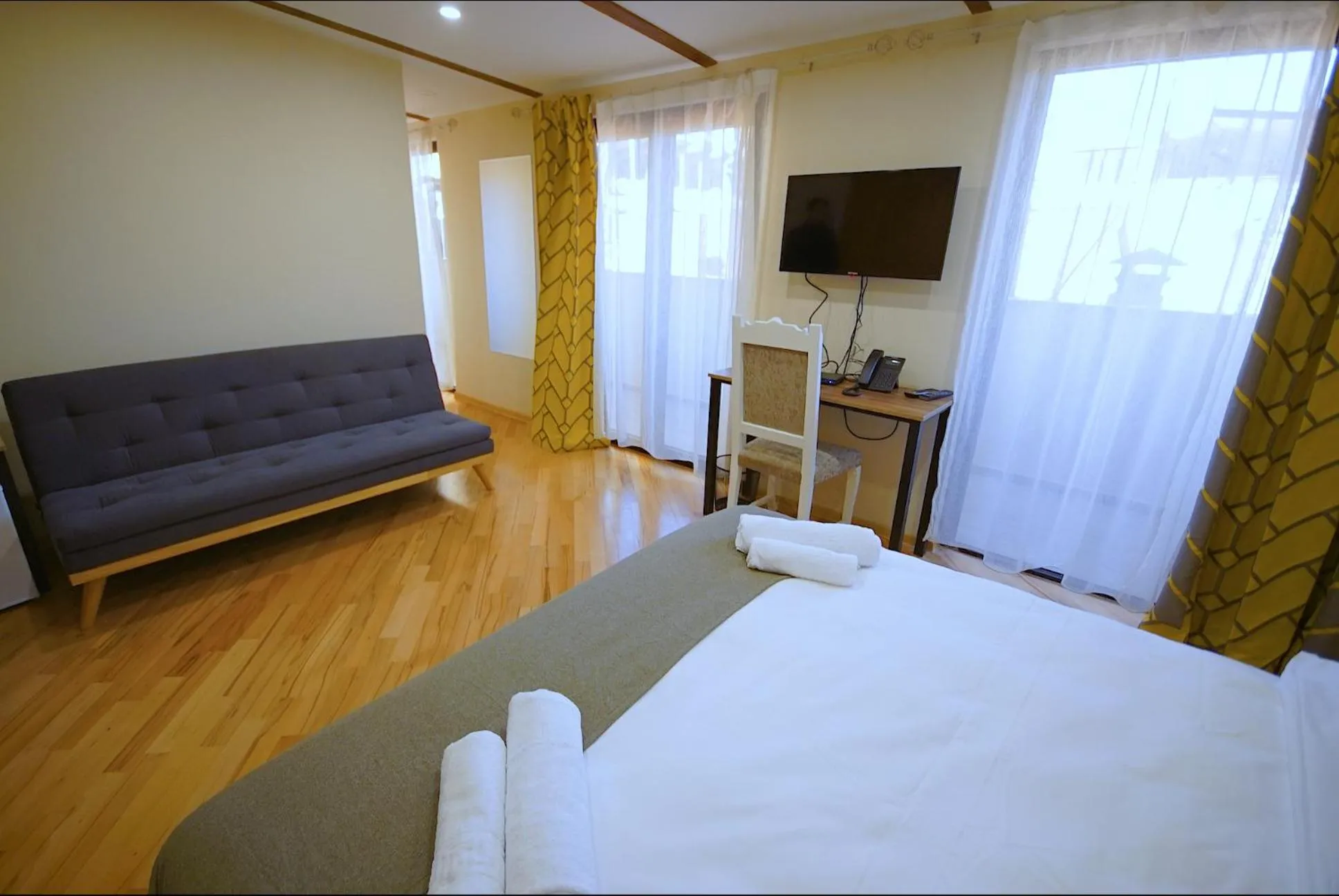 Superior Double or Twin Room with City View in Hotel Cordata