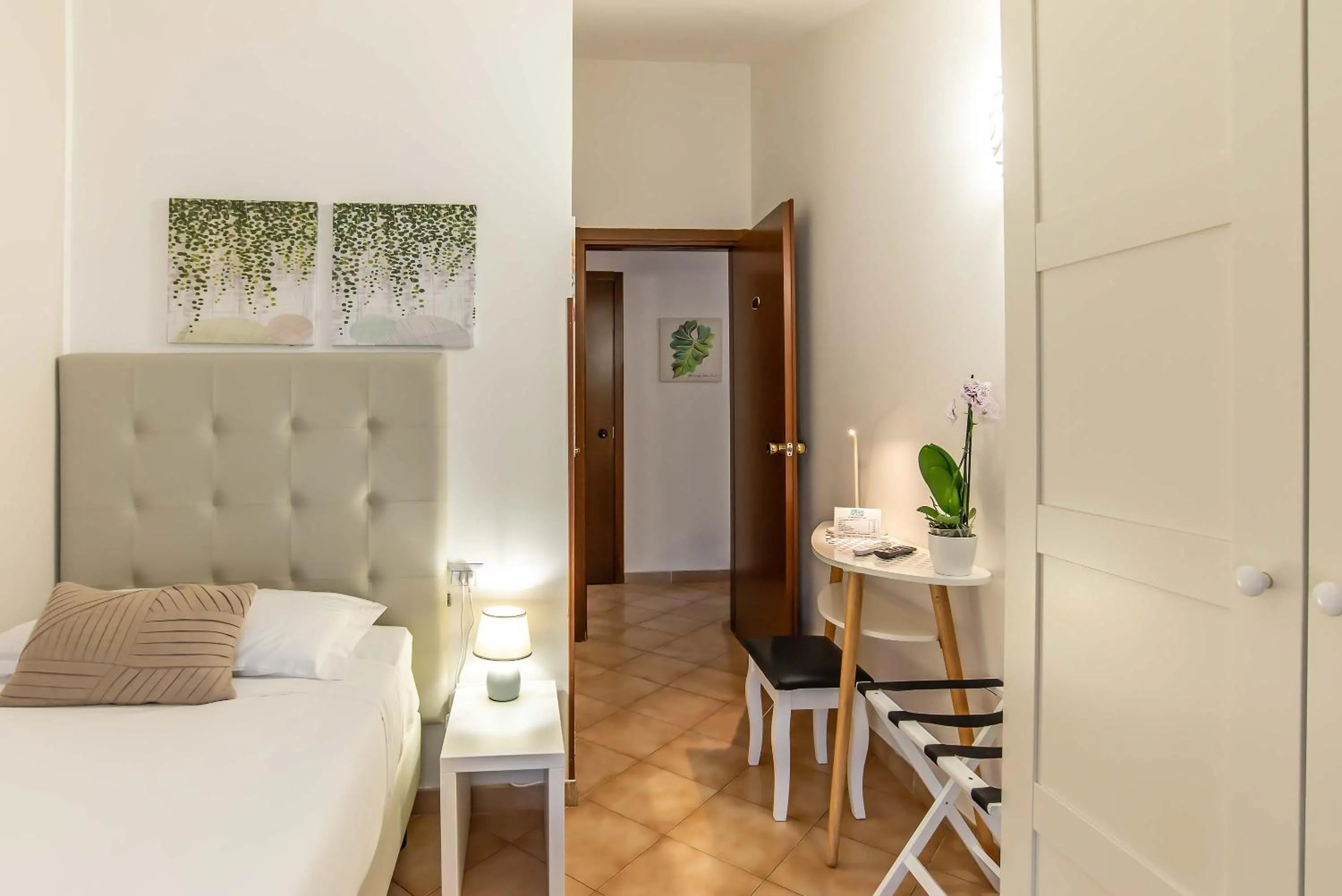 Photo of the whole room, Bed in Plaza Rooms Ciampino