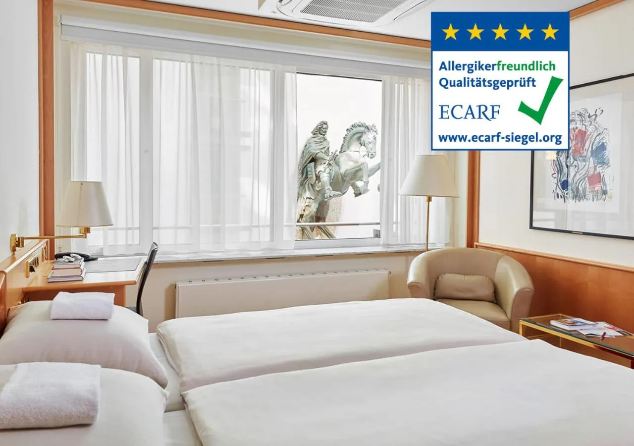 Bedroom, Bed in Living Hotel Großer Kurfürst