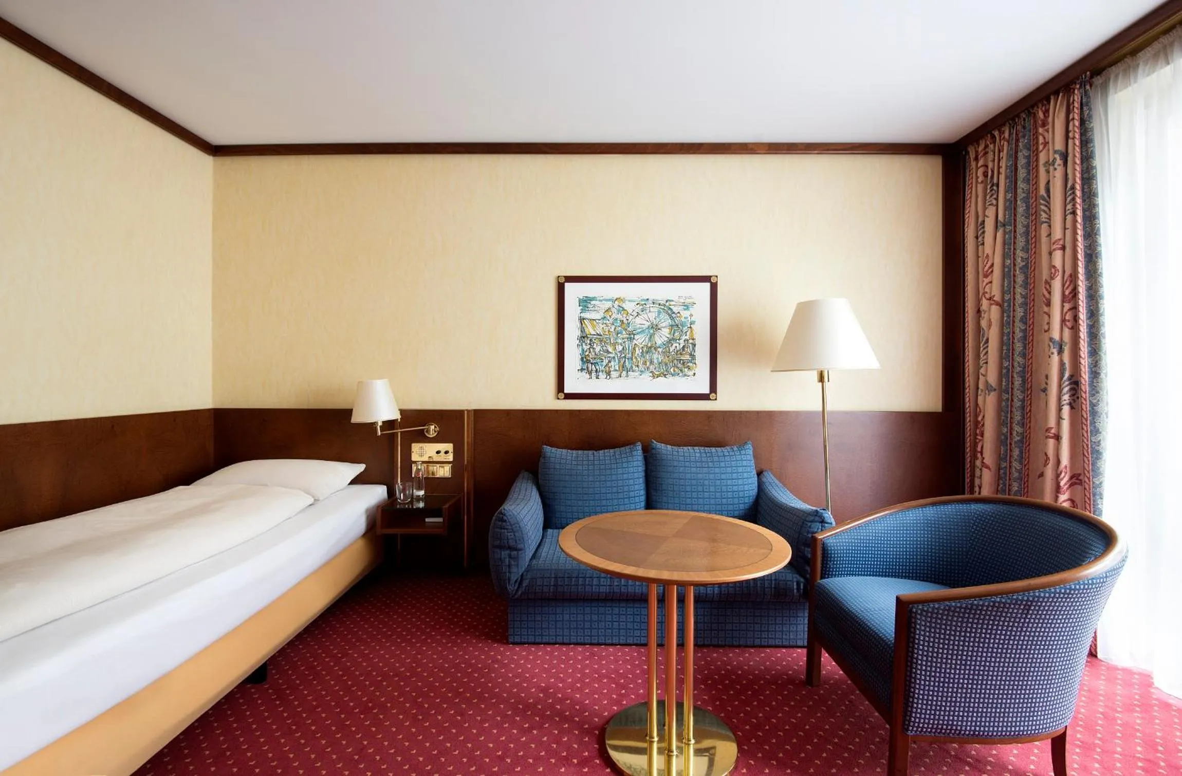 Bed in Living Hotel Prinzessin Elisabeth