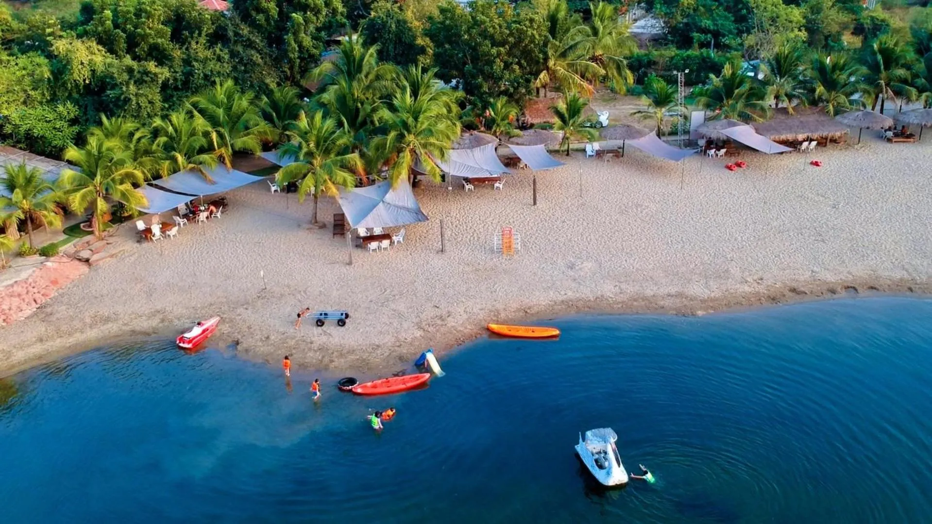 Tara Beach Resort Udonthani