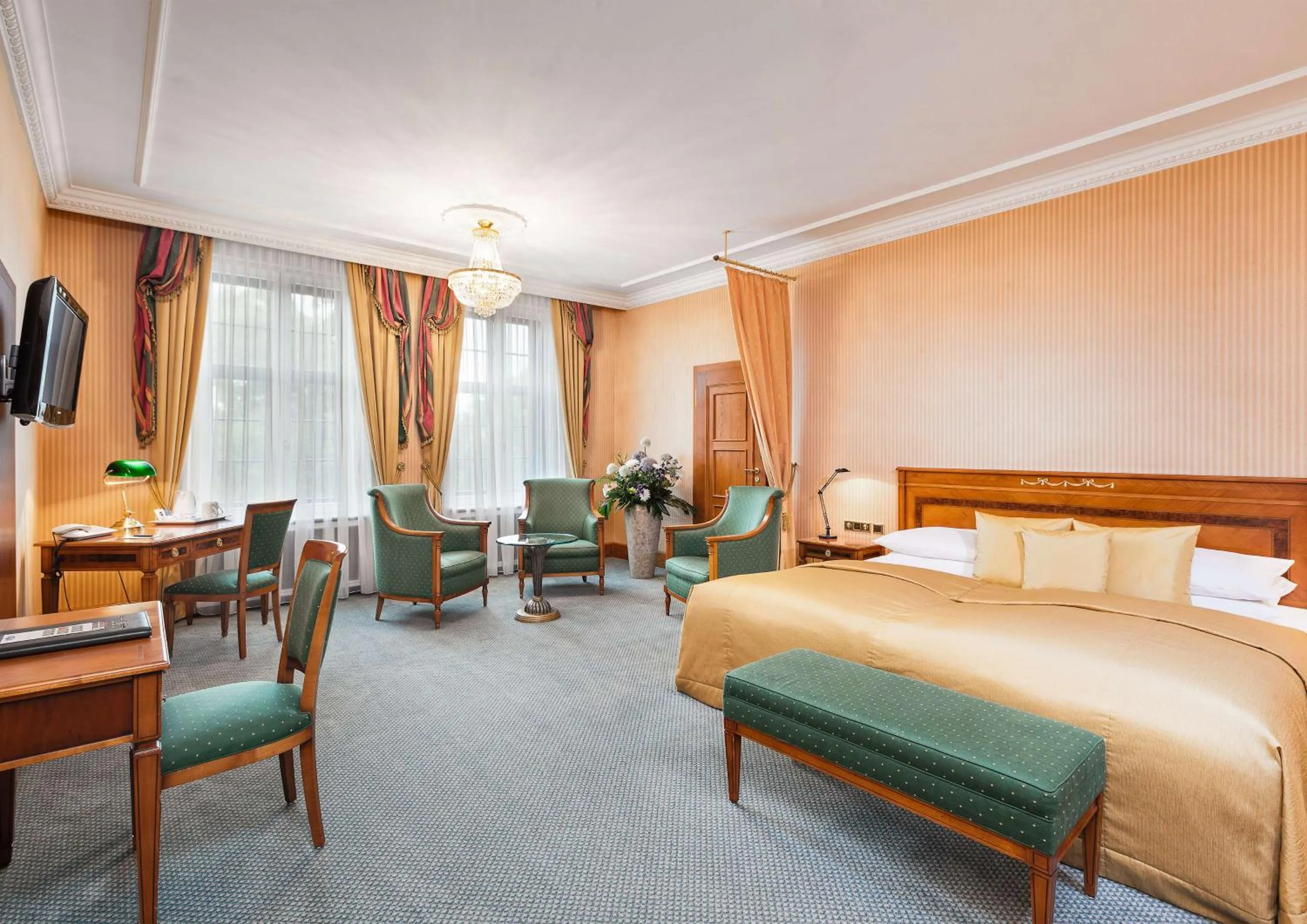 Photo of the whole room, Bed in Best Western Premier Grand Hotel Russischer Hof