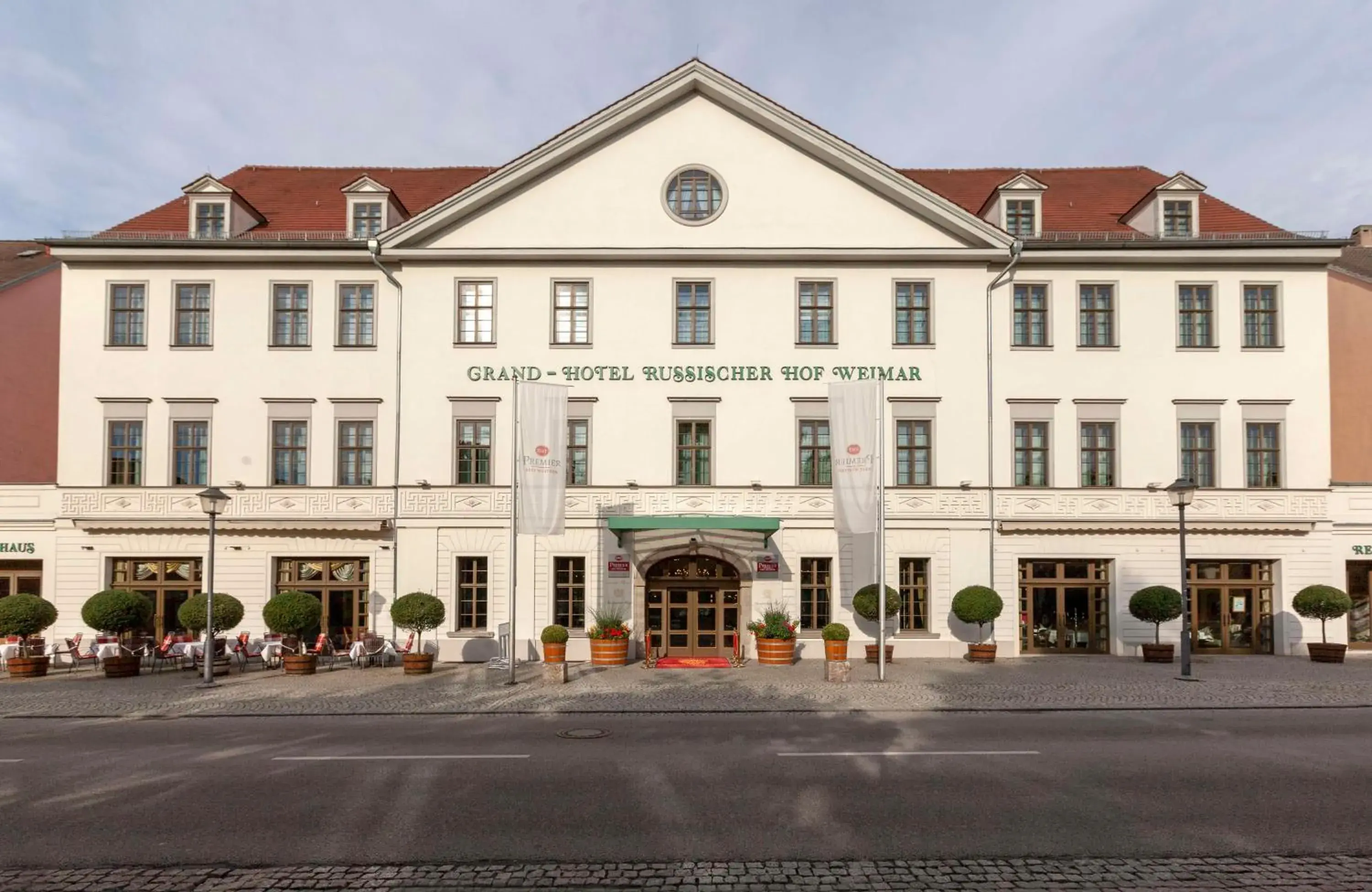 Property building in Best Western Premier Grand Hotel Russischer Hof Property building in Best Western Premier Grand Hotel Russischer Hof