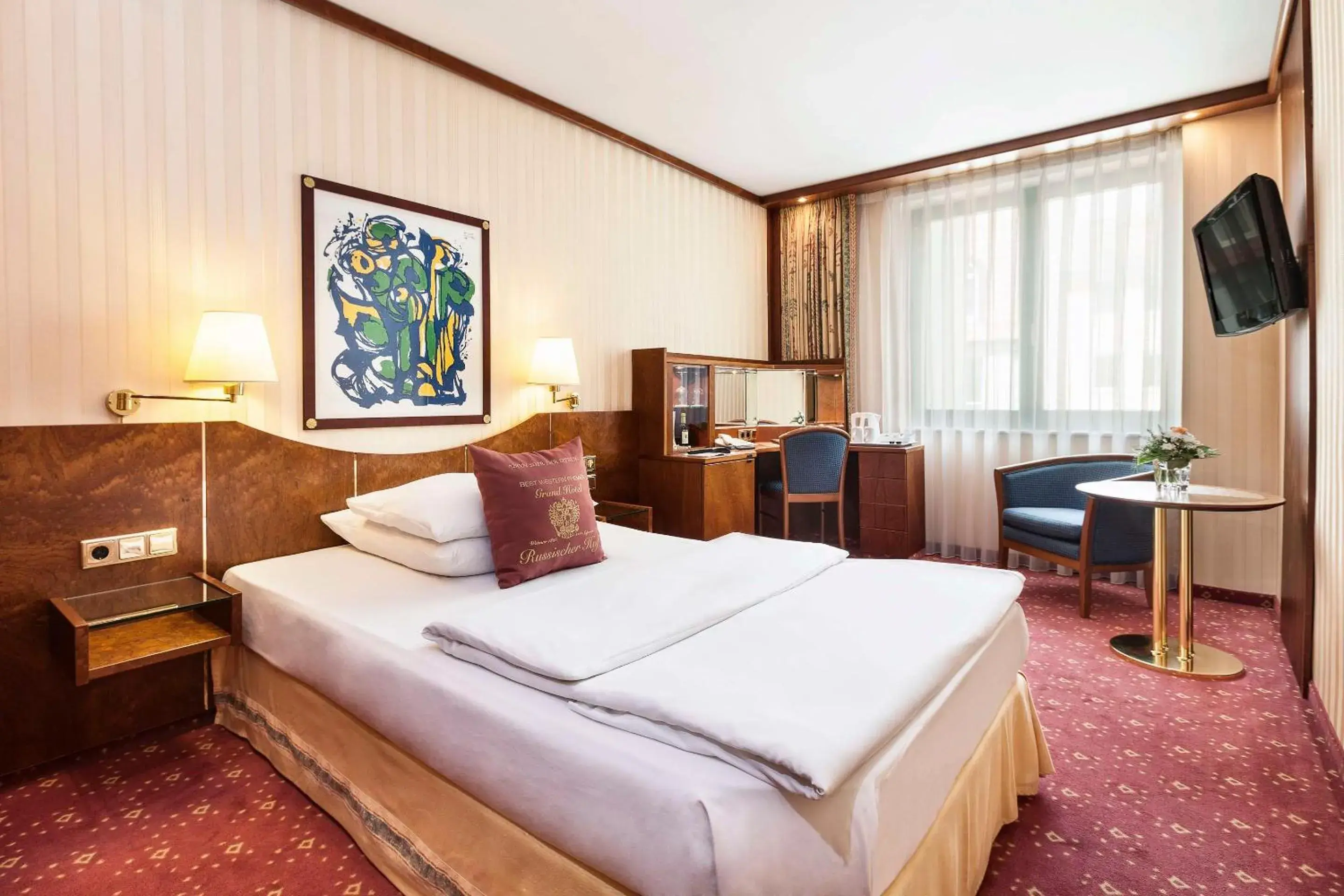 Bedroom, Bed in Best Western Premier Grand Hotel Russischer Hof Bedroom, Bed in Best Western Premier Grand Hotel Russischer Hof