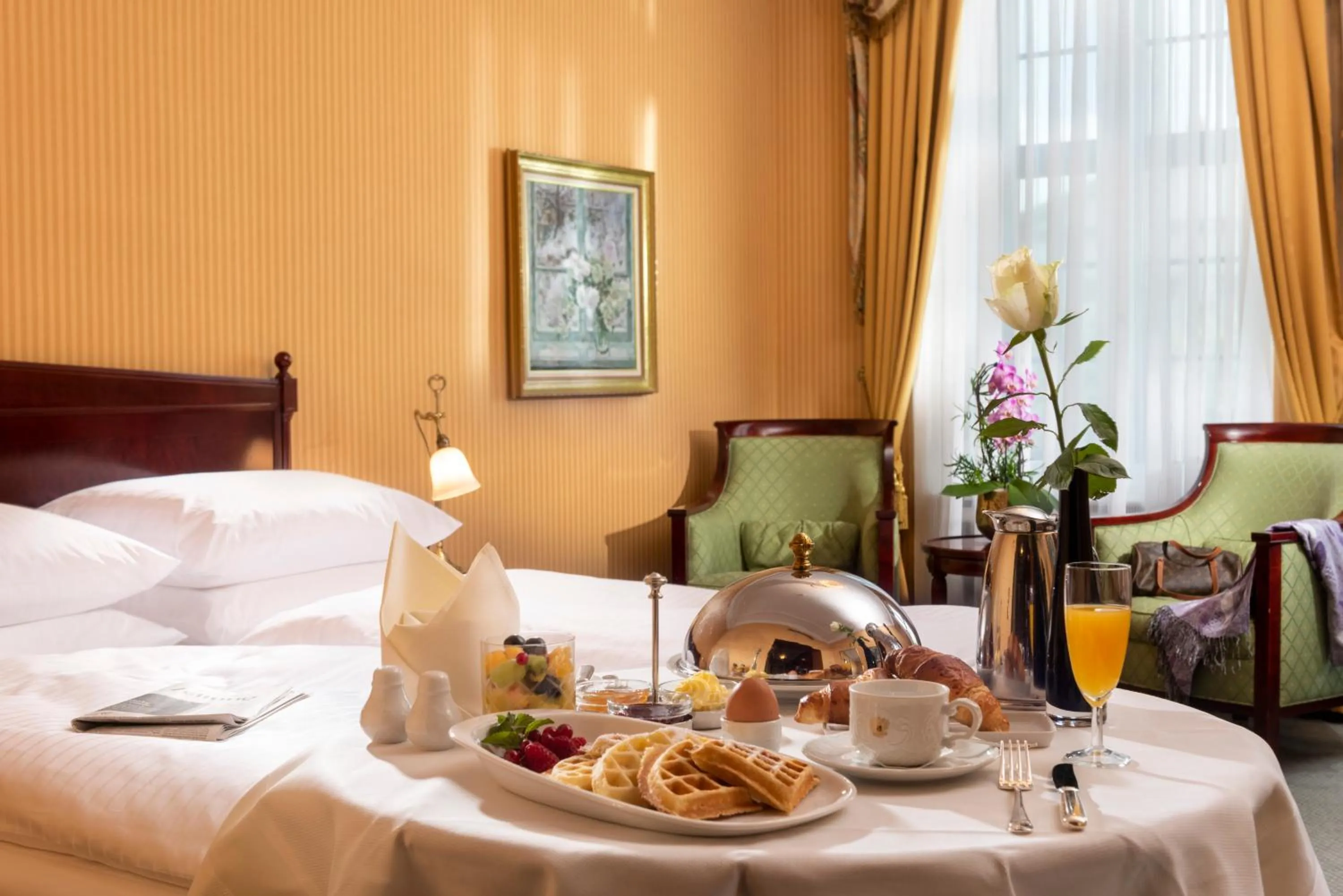 Photo of the whole room, Bed in Best Western Premier Grand Hotel Russischer Hof