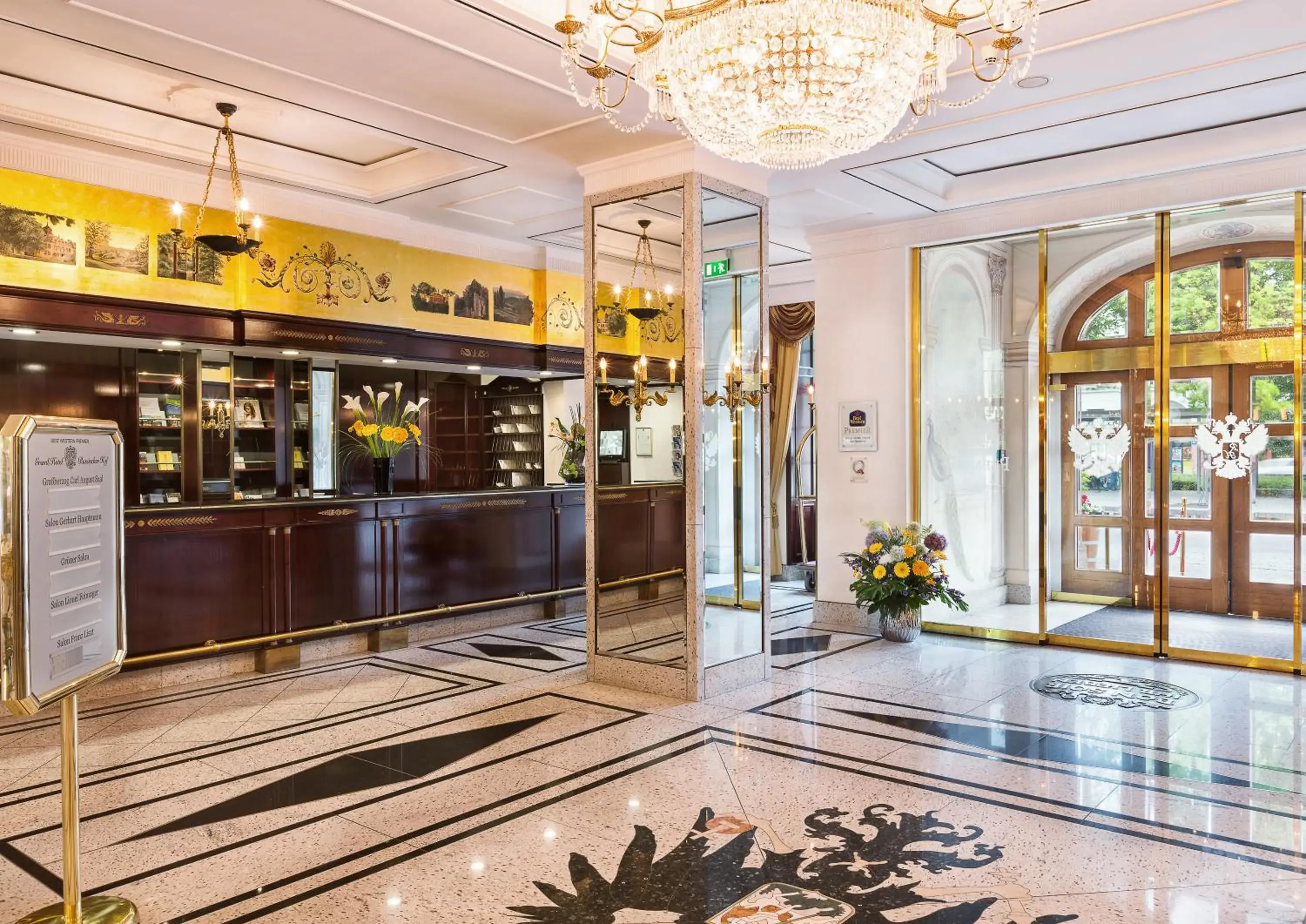 Lobby or reception in Best Western Premier Grand Hotel Russischer Hof Lobby or reception in Best Western Premier Grand Hotel Russischer Hof